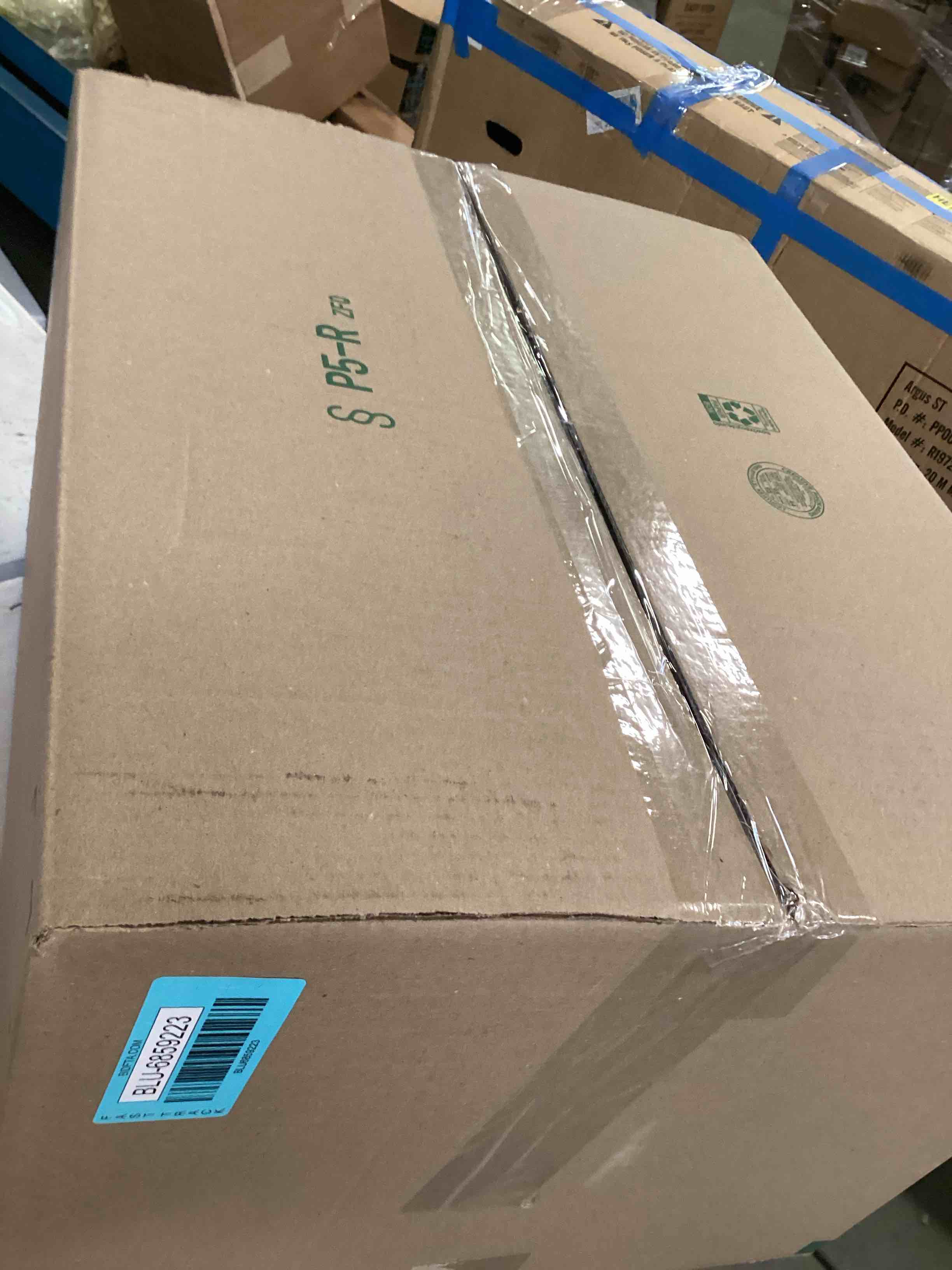 https://s3.amazonaws.com/lotting-images-prod/bidfta/BLU6859223_1721914790665.jpeg