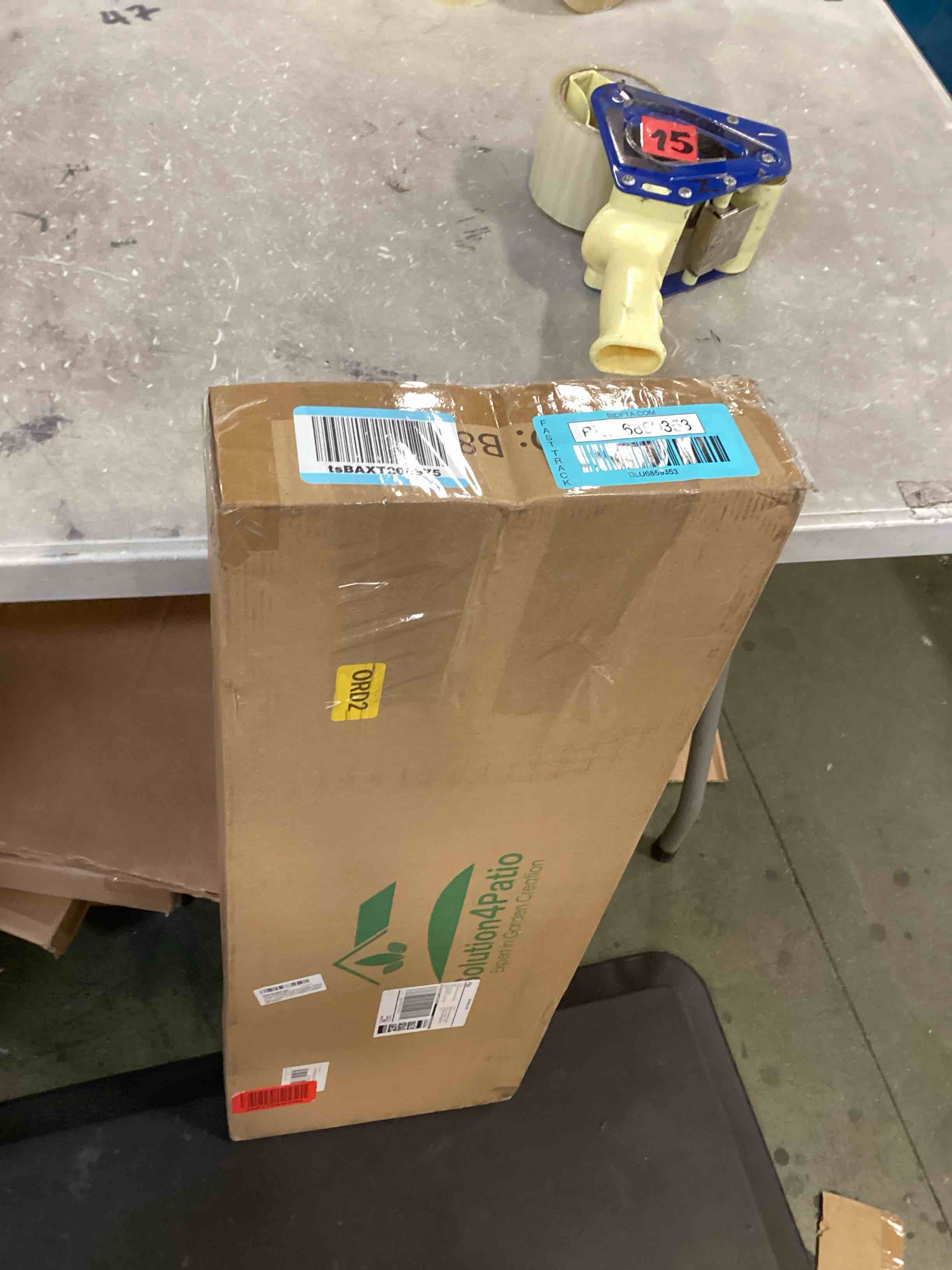 https://s3.amazonaws.com/lotting-images-prod/bidfta/BLU6859353_1721933029922.jpeg