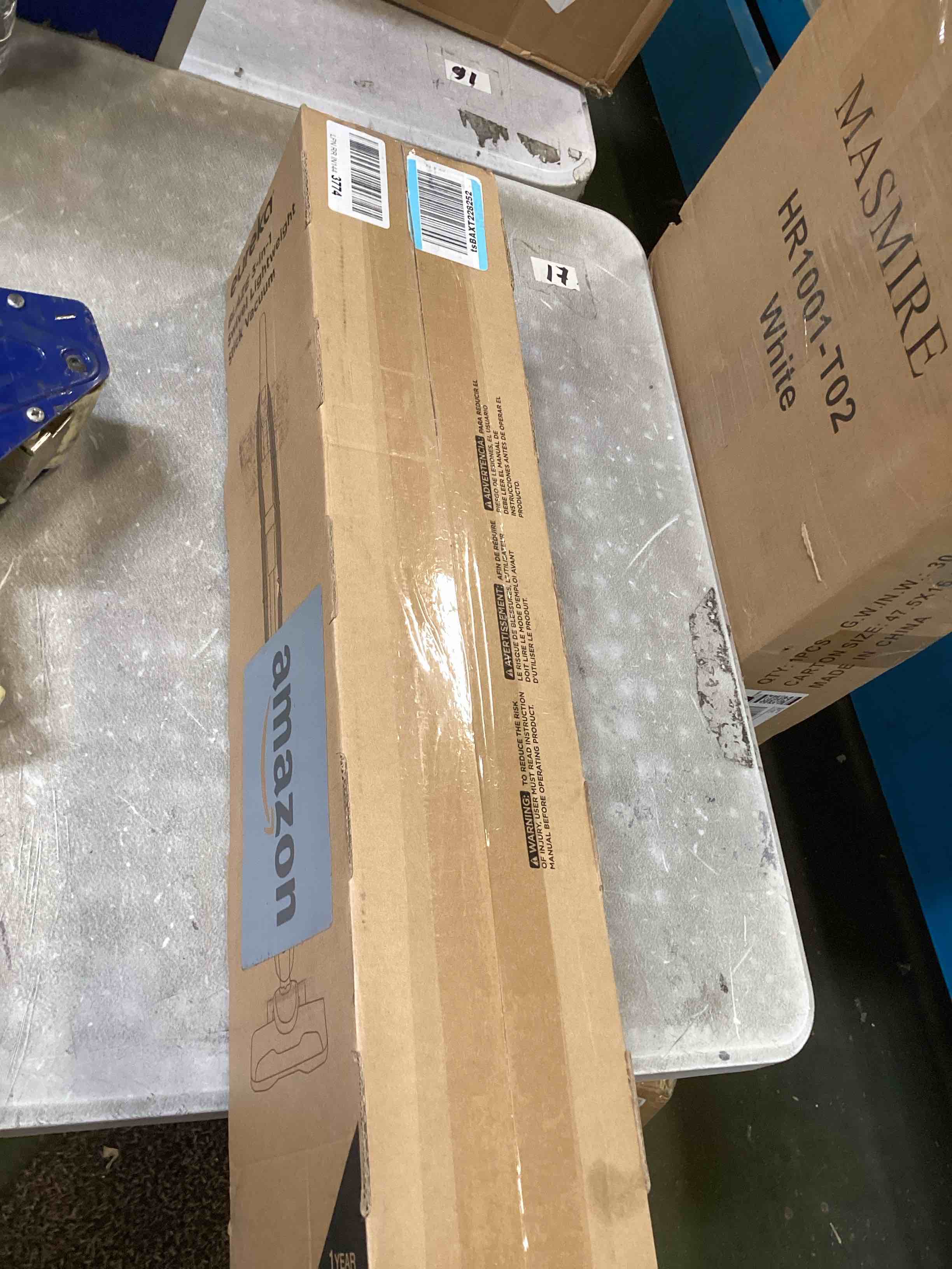 https://s3.amazonaws.com/lotting-images-prod/bidfta/BLU6859558_1722010943323.jpeg