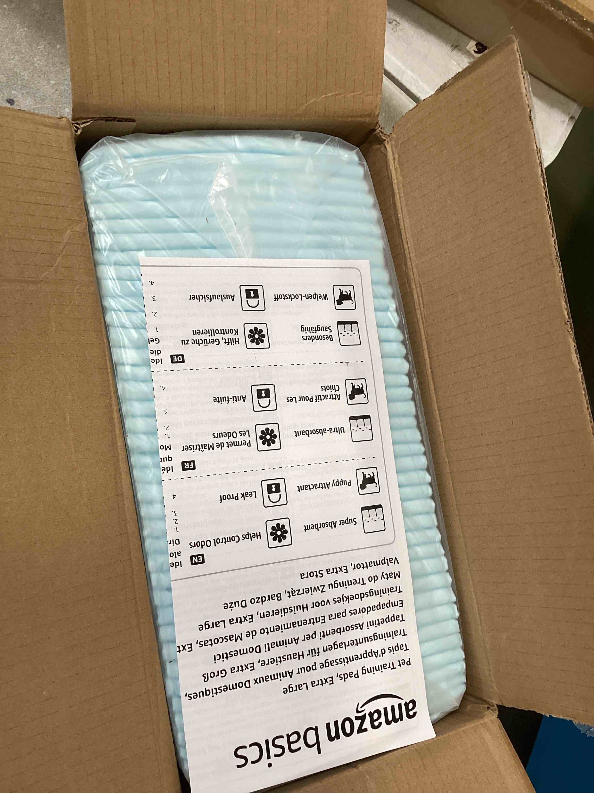 https://s3.amazonaws.com/lotting-images-prod/bidfta/BLU6859571_1722014374718.jpeg