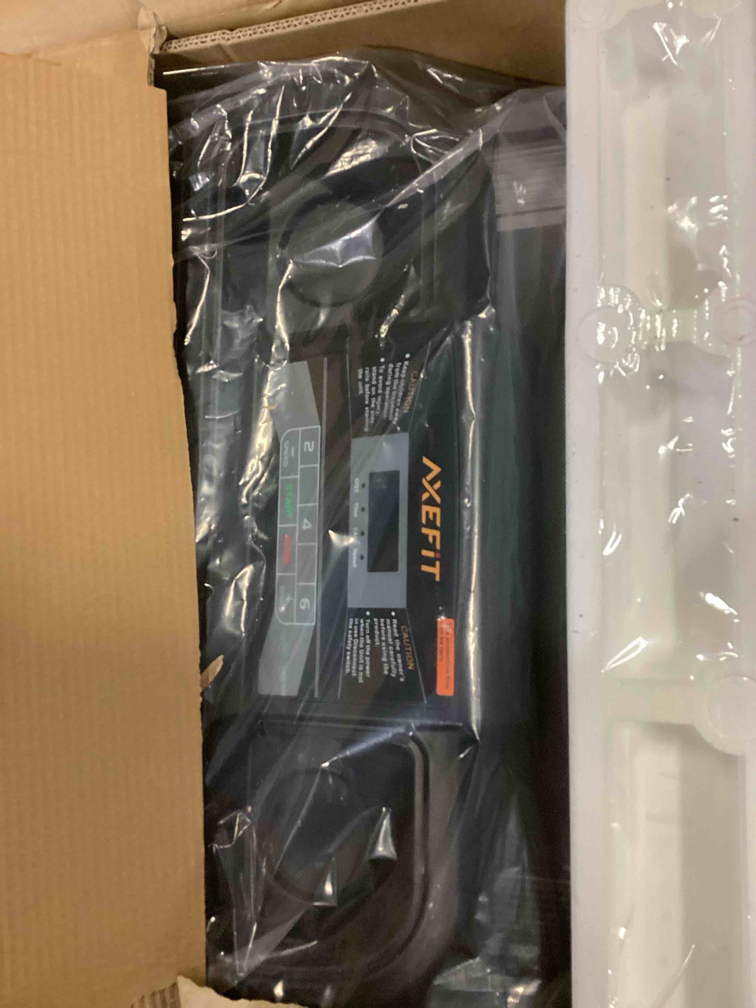 https://s3.amazonaws.com/lotting-images-prod/bidfta/BLU6860308_1731001515624.jpeg
