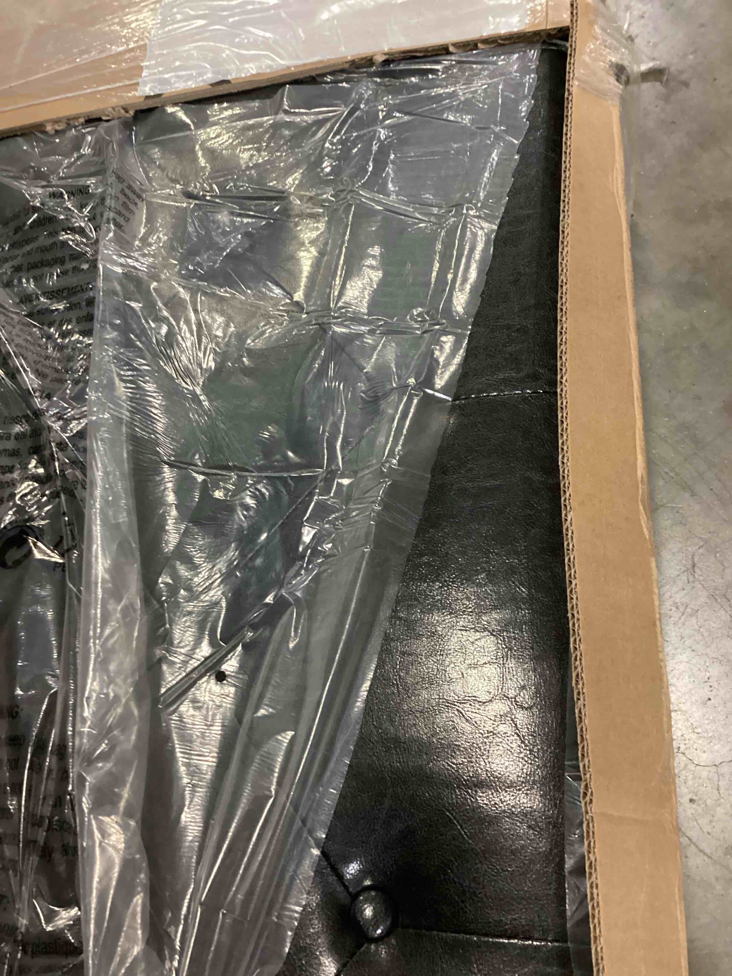 https://s3.amazonaws.com/lotting-images-prod/bidfta/BLU6860340_1731069029768.jpeg