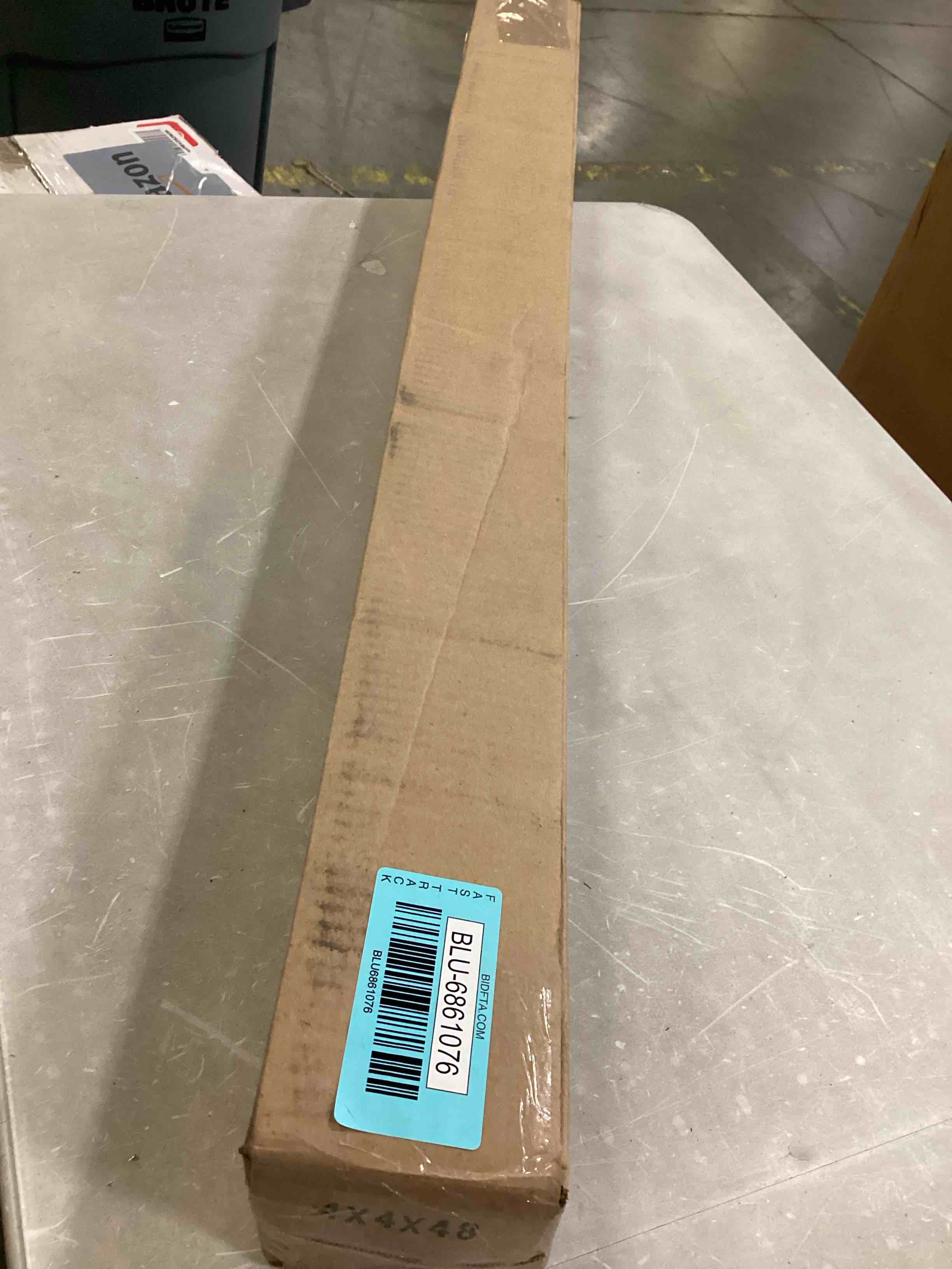 https://s3.amazonaws.com/lotting-images-prod/bidfta/BLU6861076_1732113641931.jpeg