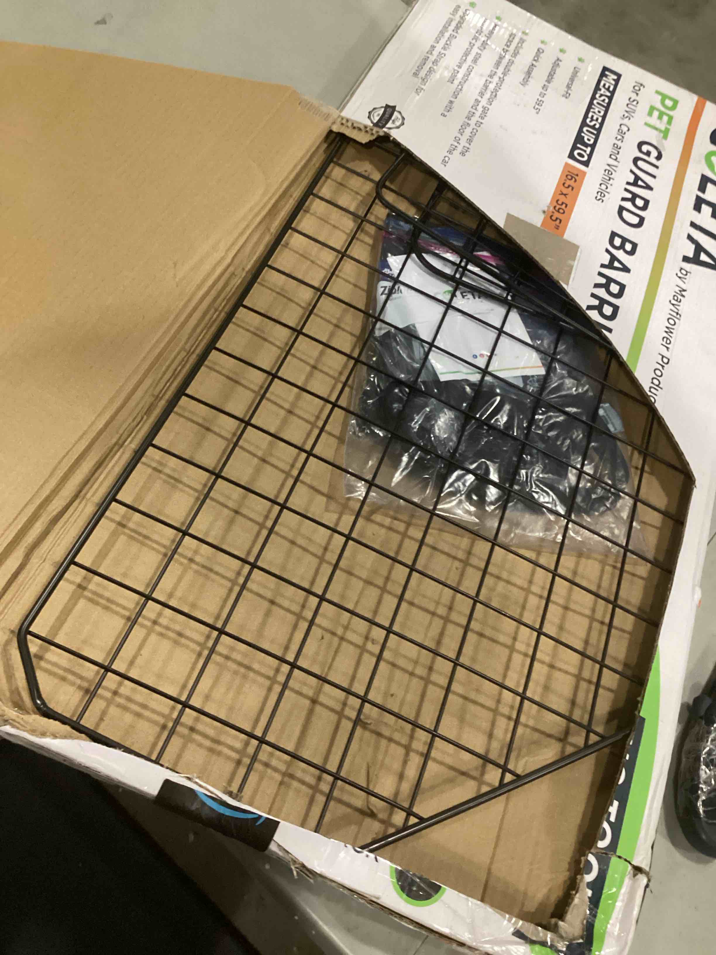 https://s3.amazonaws.com/lotting-images-prod/bidfta/BLU6861558_1730213215271.jpeg