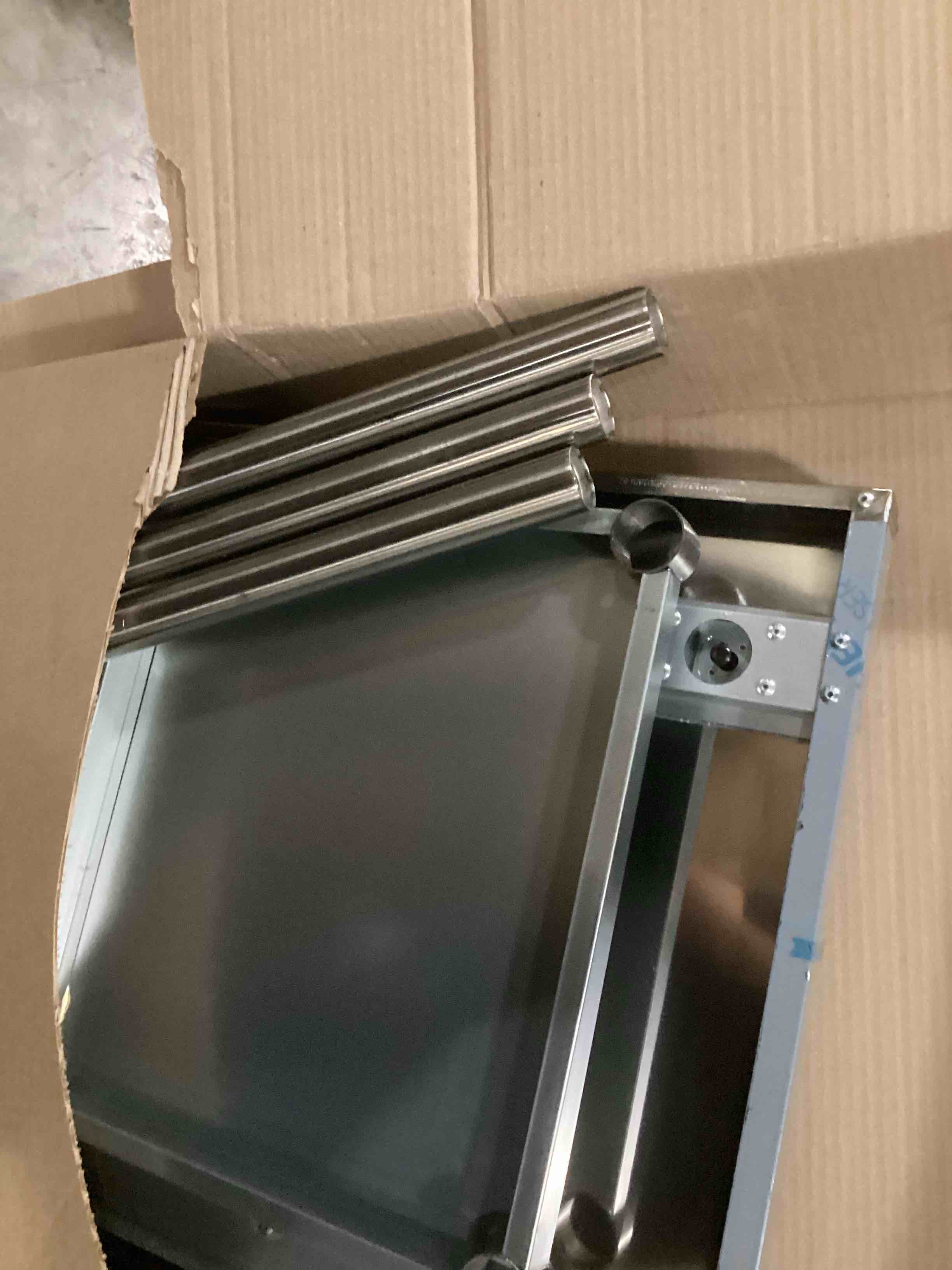 https://s3.amazonaws.com/lotting-images-prod/bidfta/BLU6861559_1730213322640.jpeg