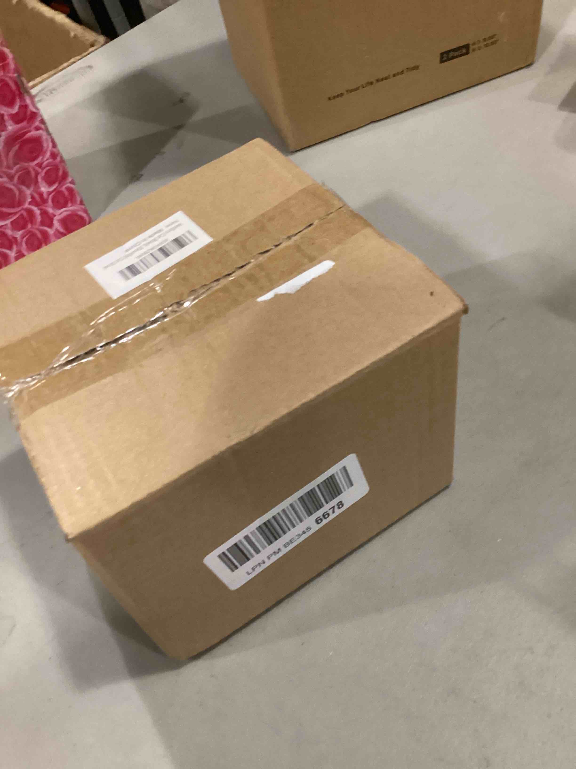 https://s3.amazonaws.com/lotting-images-prod/bidfta/BLU6861848_1730302060735.jpeg