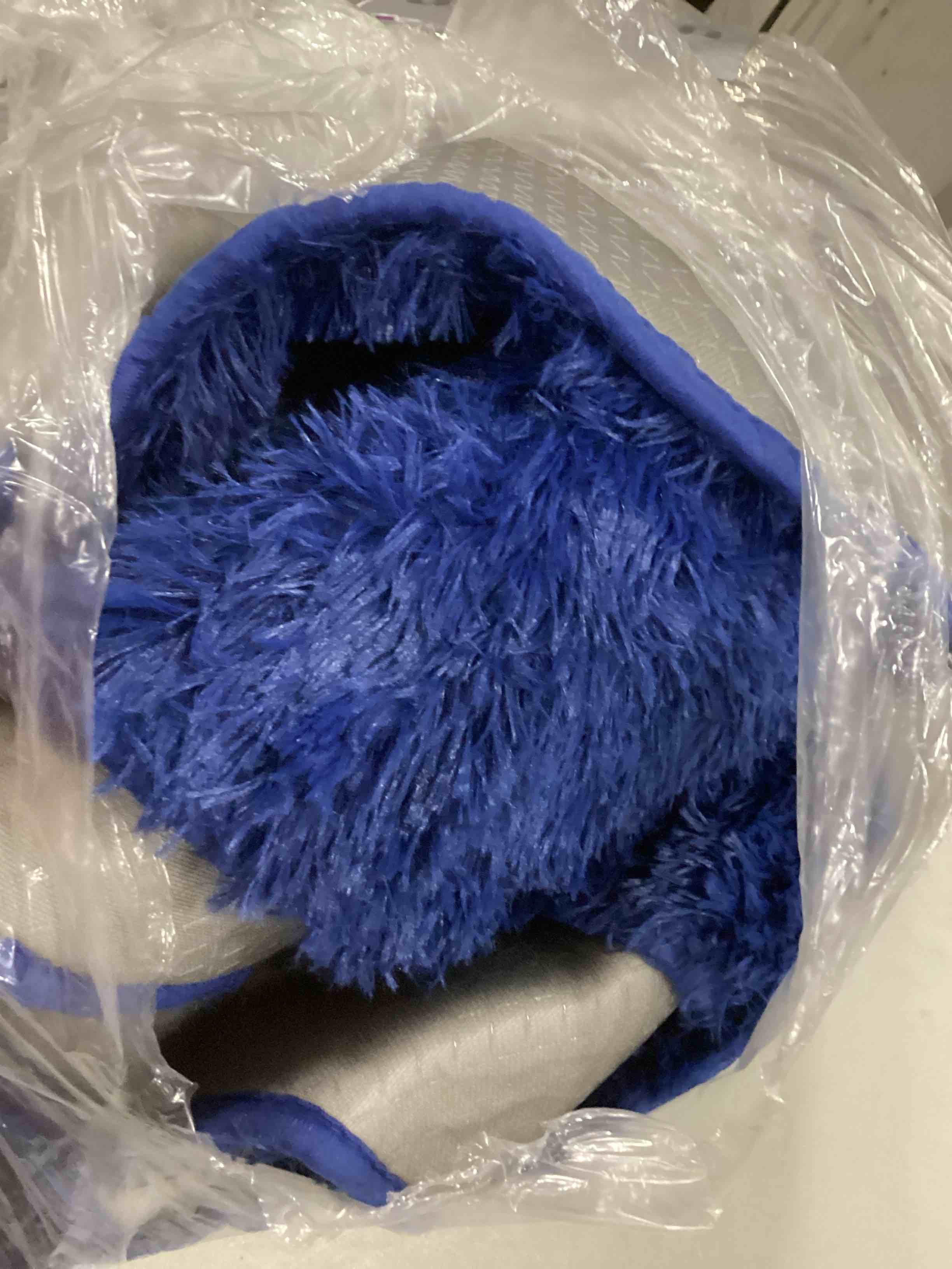https://s3.amazonaws.com/lotting-images-prod/bidfta/BLU6862170_1730467481948.jpeg