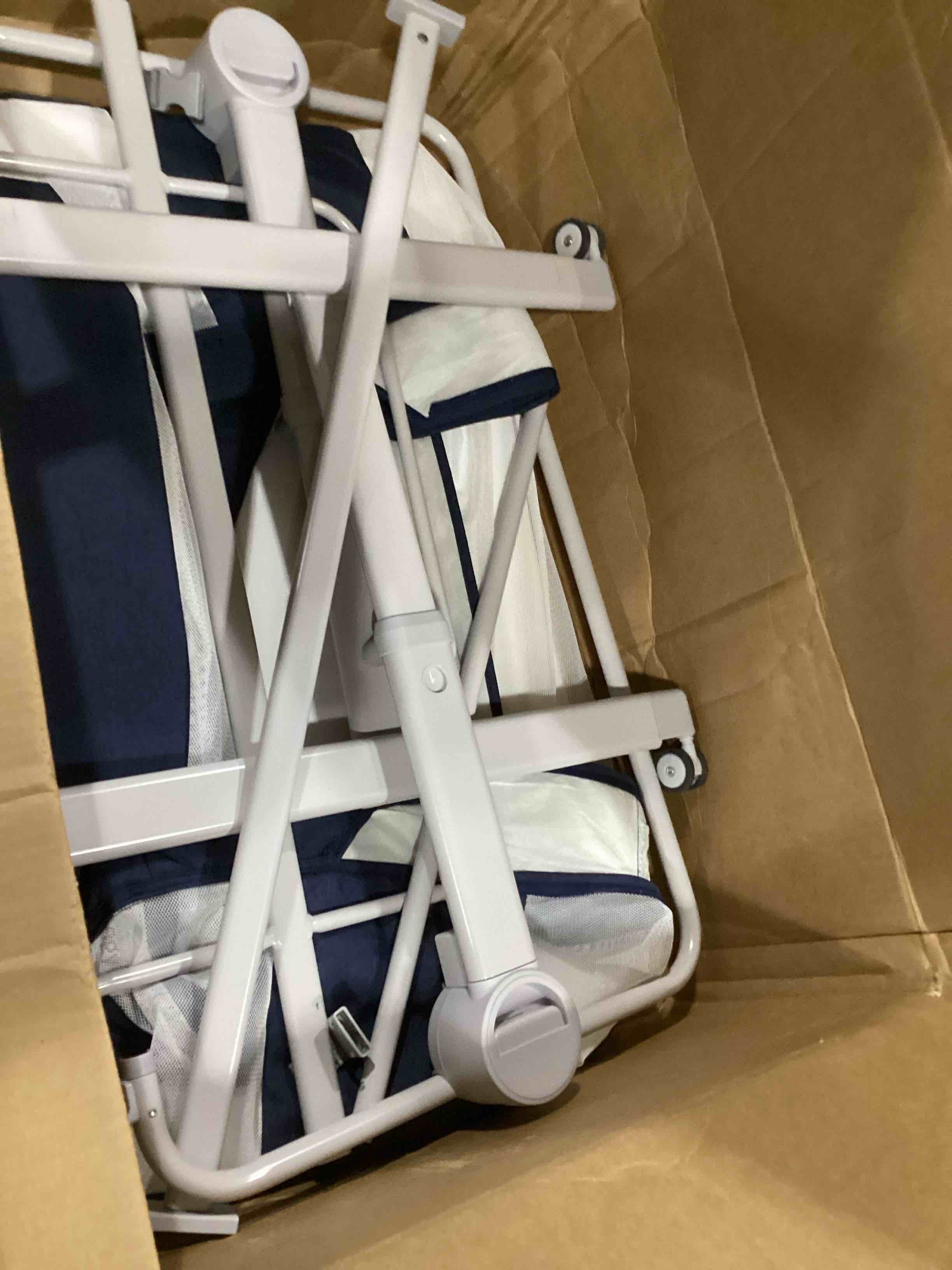 https://s3.amazonaws.com/lotting-images-prod/bidfta/BLU6862570_1730811843355.jpeg