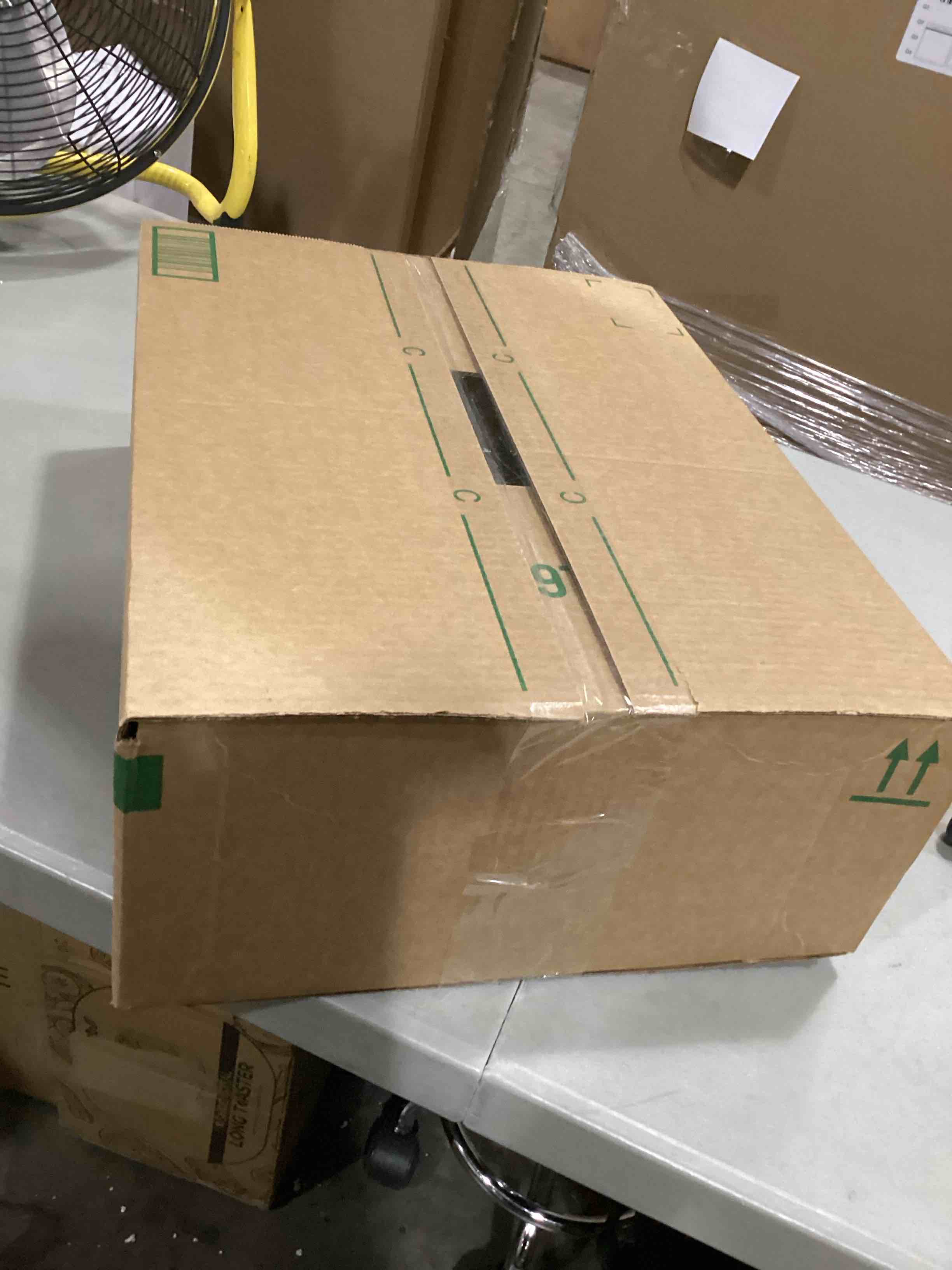 https://s3.amazonaws.com/lotting-images-prod/bidfta/BLU6862680_1730895664879.jpeg