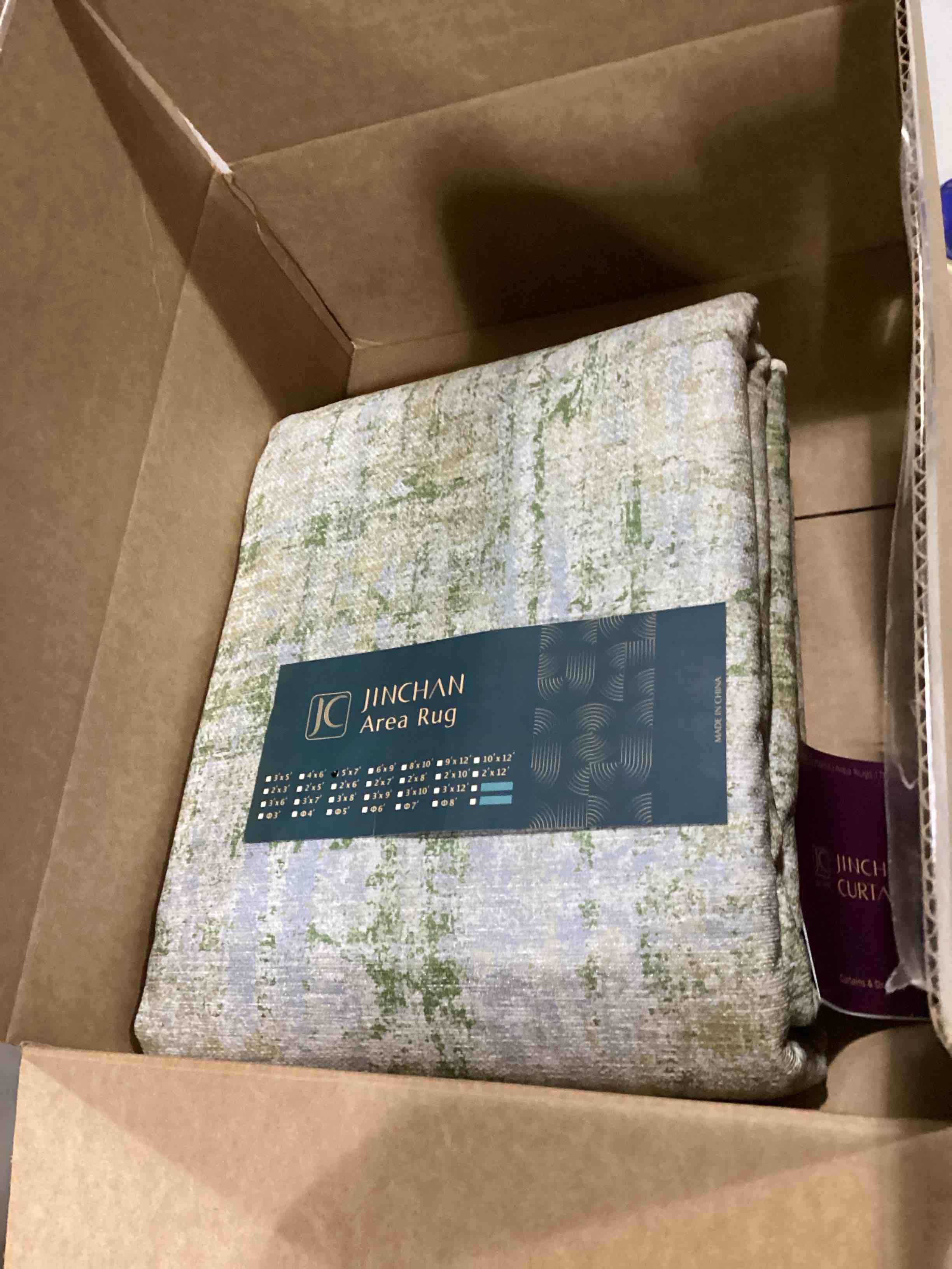 https://s3.amazonaws.com/lotting-images-prod/bidfta/BLU6862680_1730895722276.jpeg
