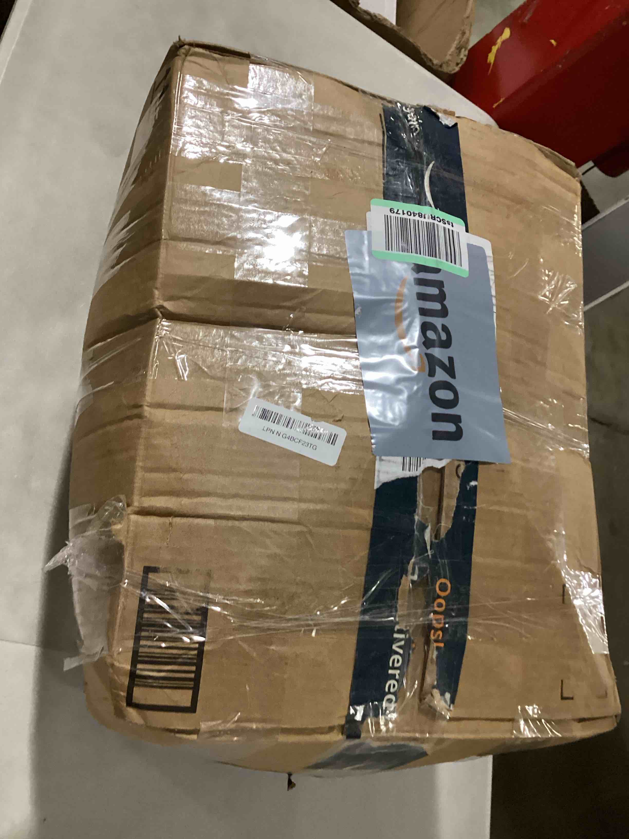 https://s3.amazonaws.com/lotting-images-prod/bidfta/BLU6863220_1730828409876.jpeg