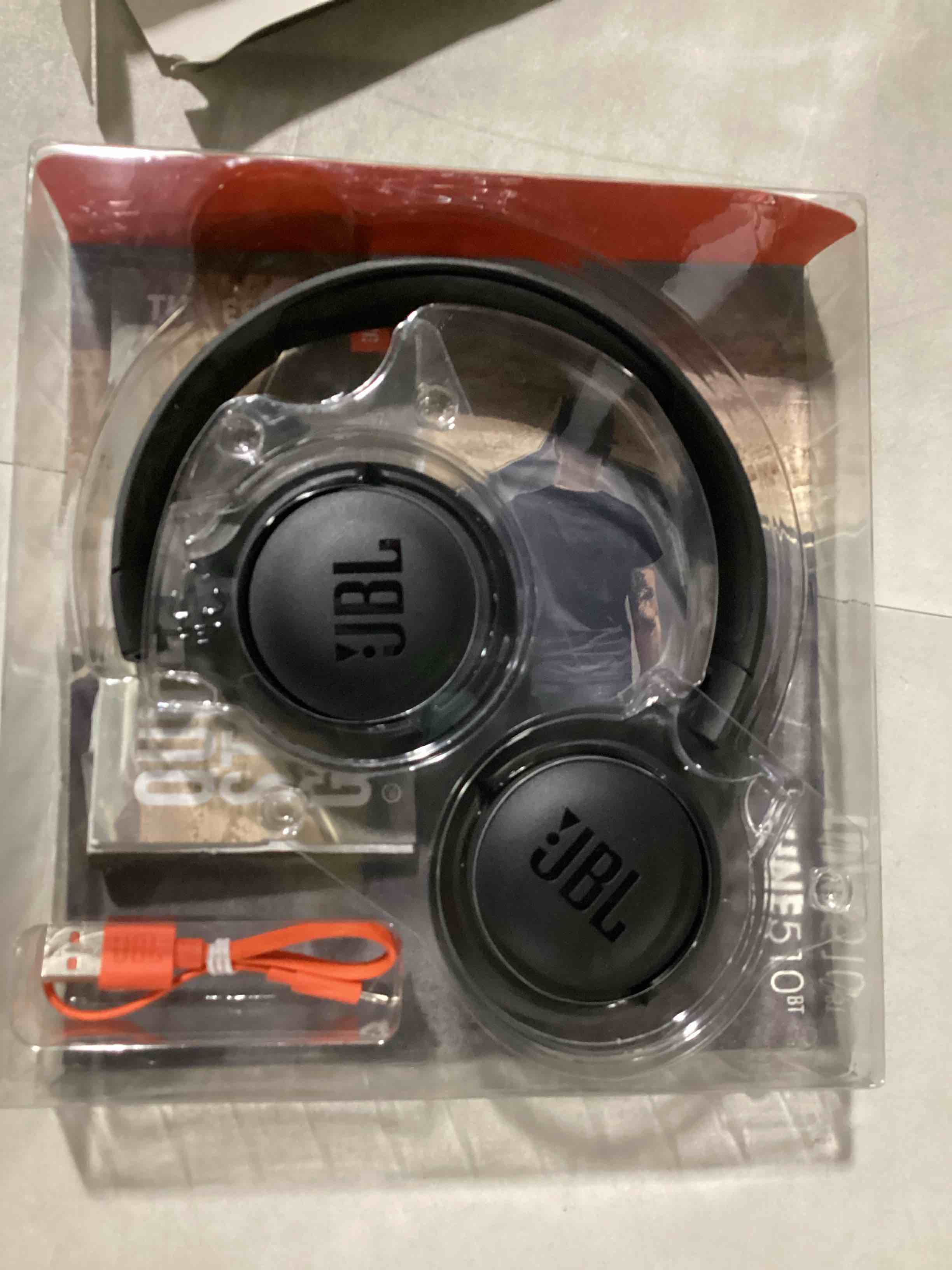 https://s3.amazonaws.com/lotting-images-prod/bidfta/BLU6864297_1731693598410.jpeg