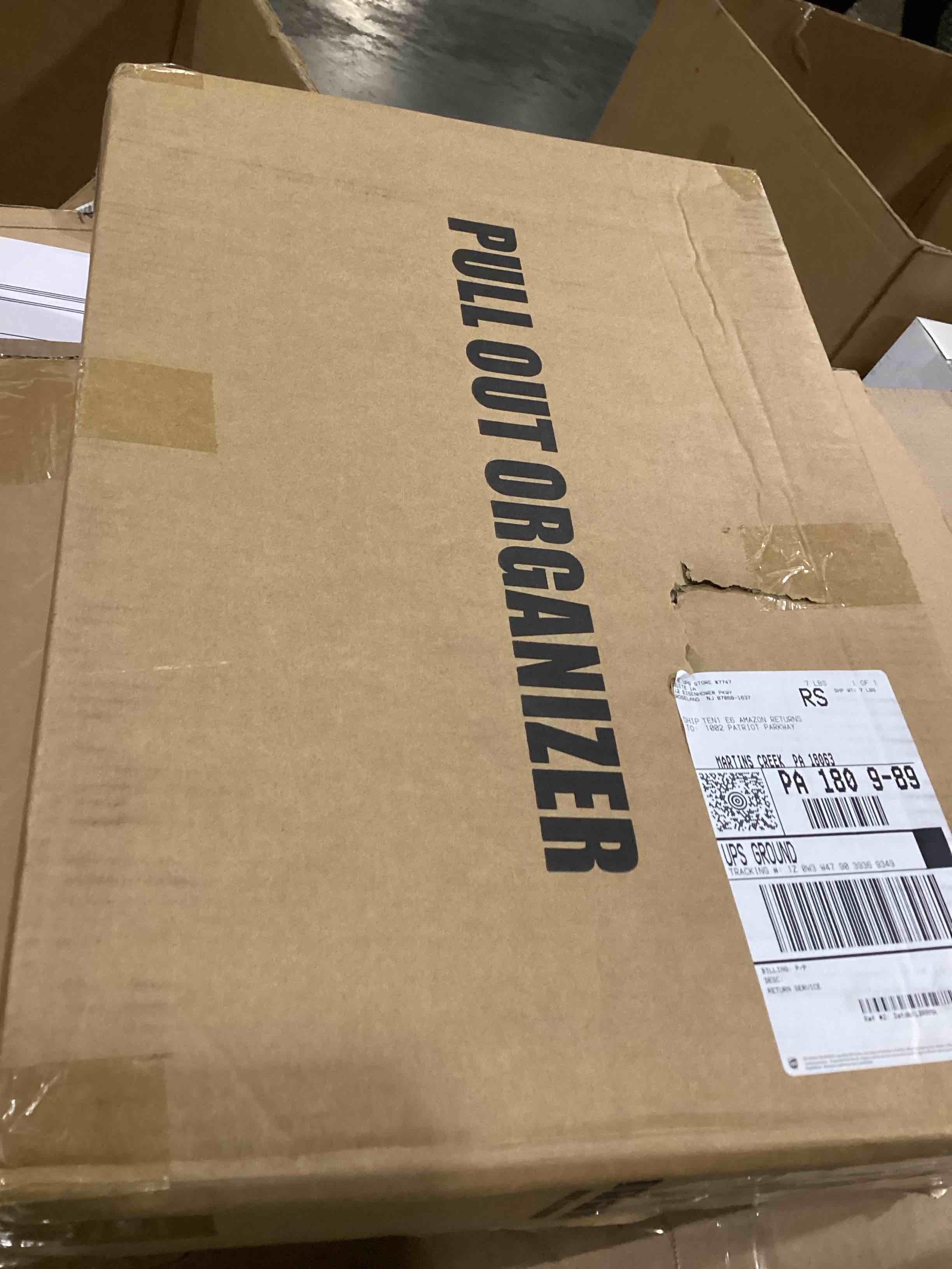 https://s3.amazonaws.com/lotting-images-prod/bidfta/BLU6864539_1730395100253.jpeg