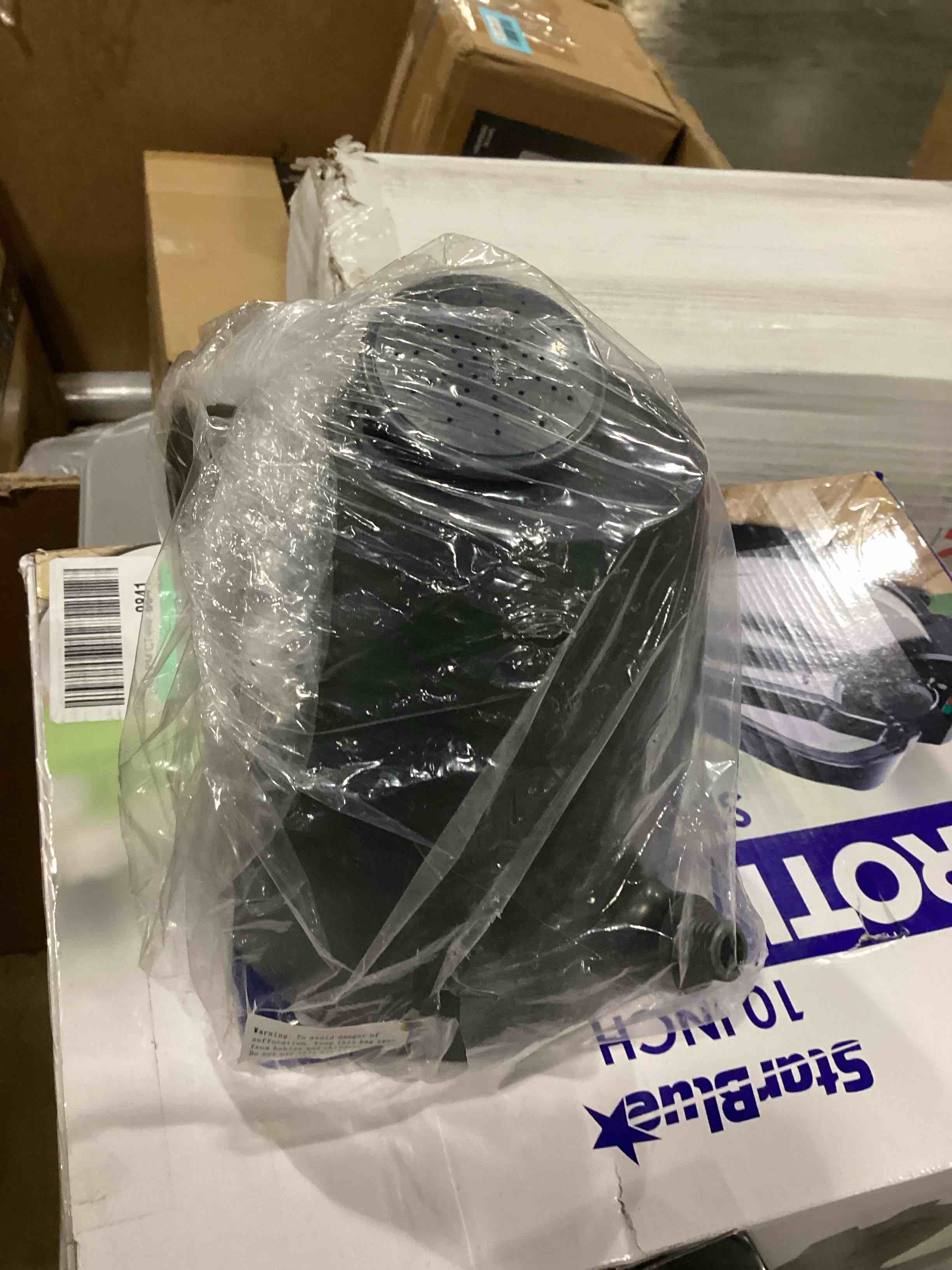 https://s3.amazonaws.com/lotting-images-prod/bidfta/BLU6864731_1730479673913.jpeg