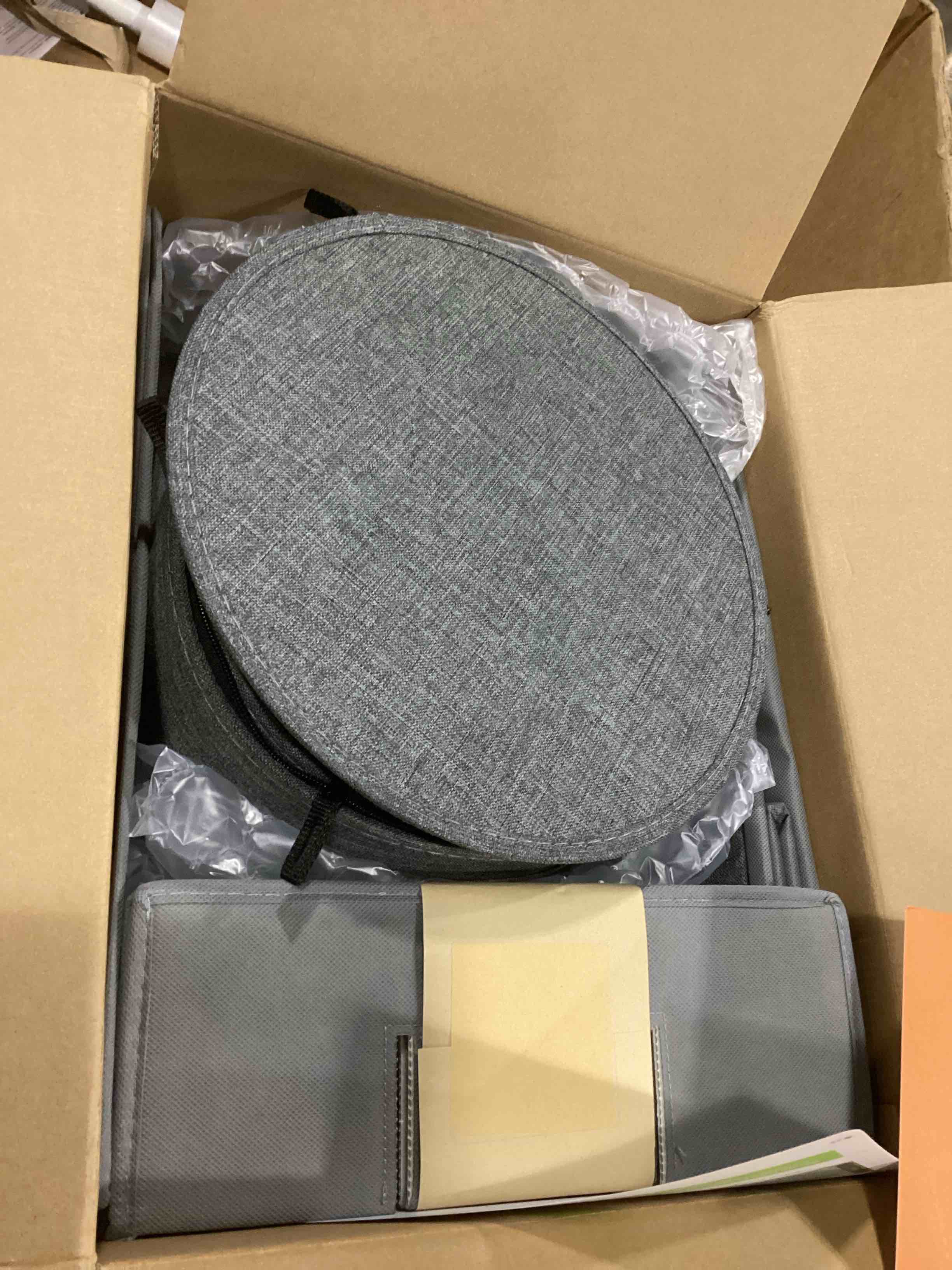 https://s3.amazonaws.com/lotting-images-prod/bidfta/BLU6864803_1730546228647.jpeg