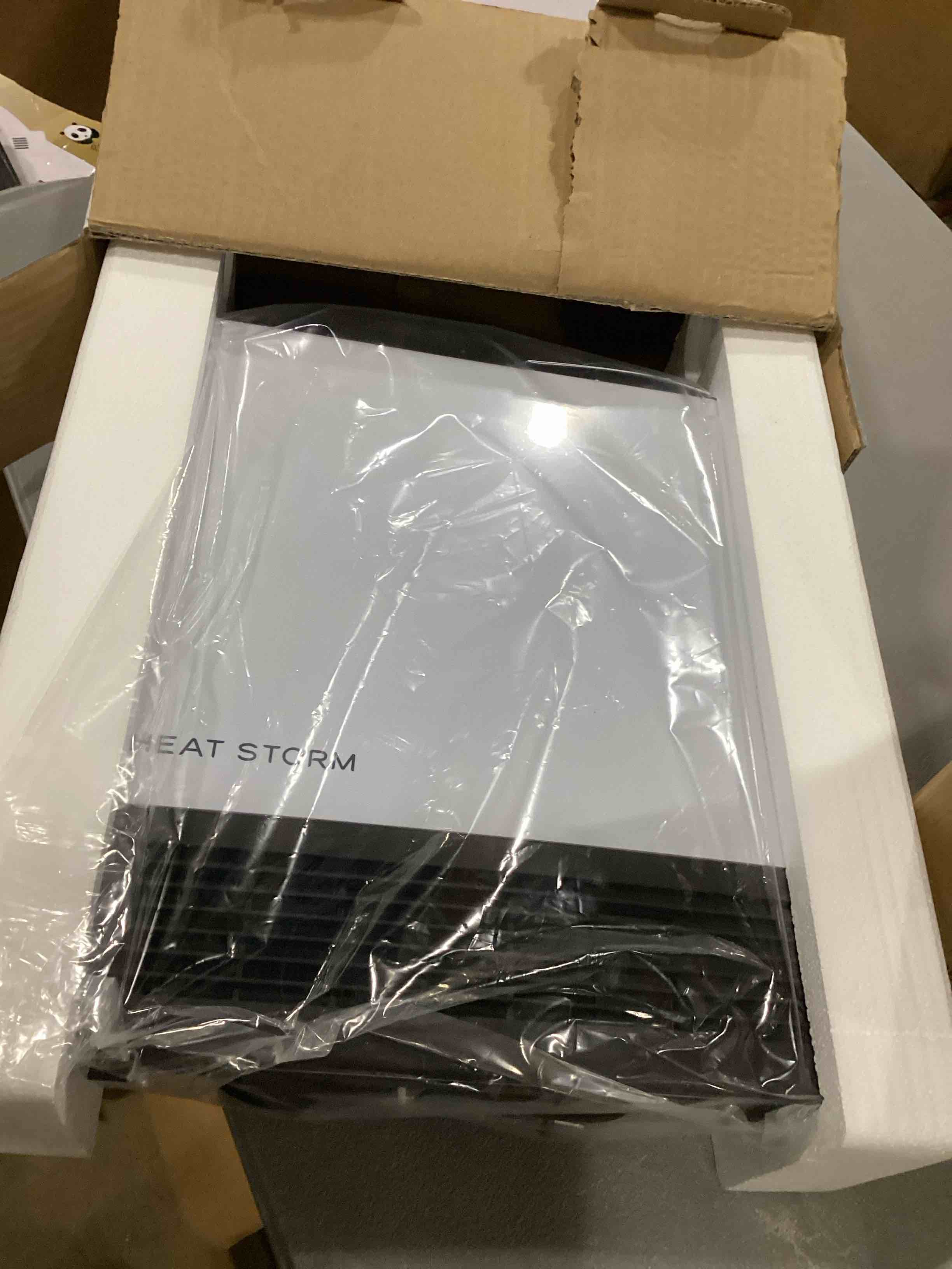 https://s3.amazonaws.com/lotting-images-prod/bidfta/BLU6864920_1730561949397.jpeg