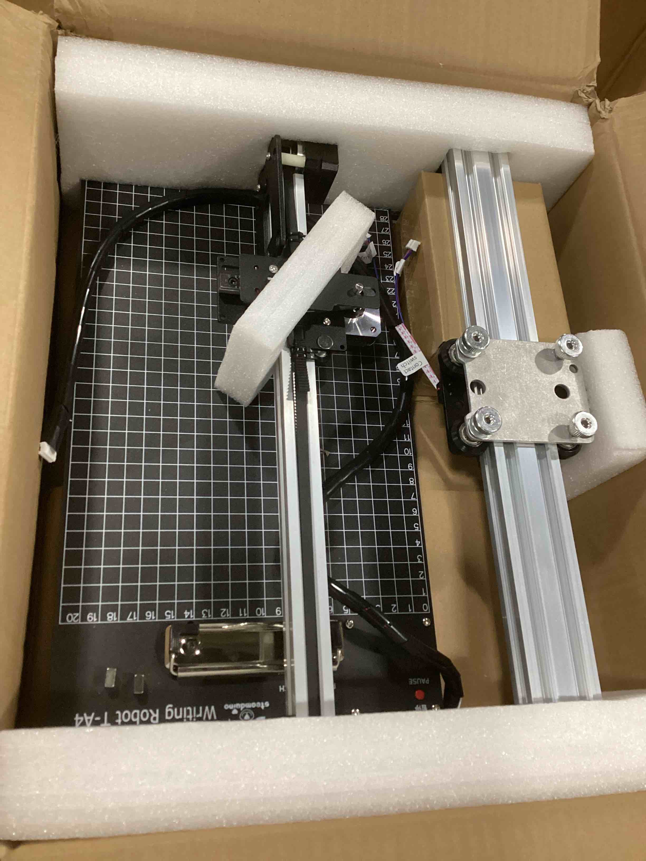 https://s3.amazonaws.com/lotting-images-prod/bidfta/BLU6865147_1730743898352.jpeg