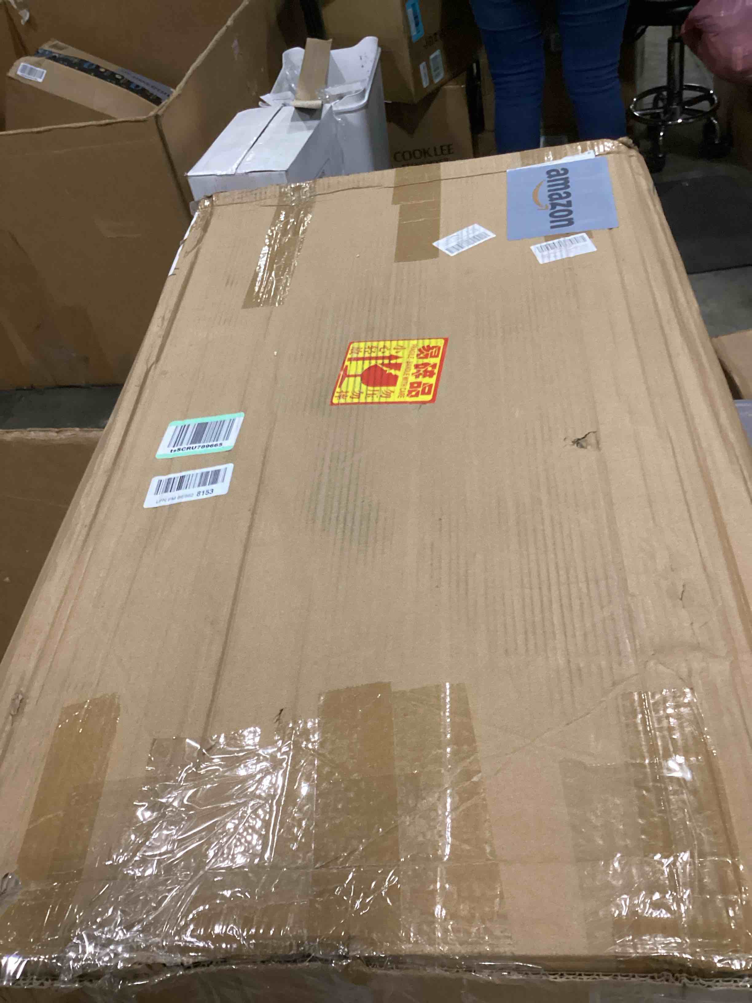 https://s3.amazonaws.com/lotting-images-prod/bidfta/BLU6865231_1730811359454.jpeg