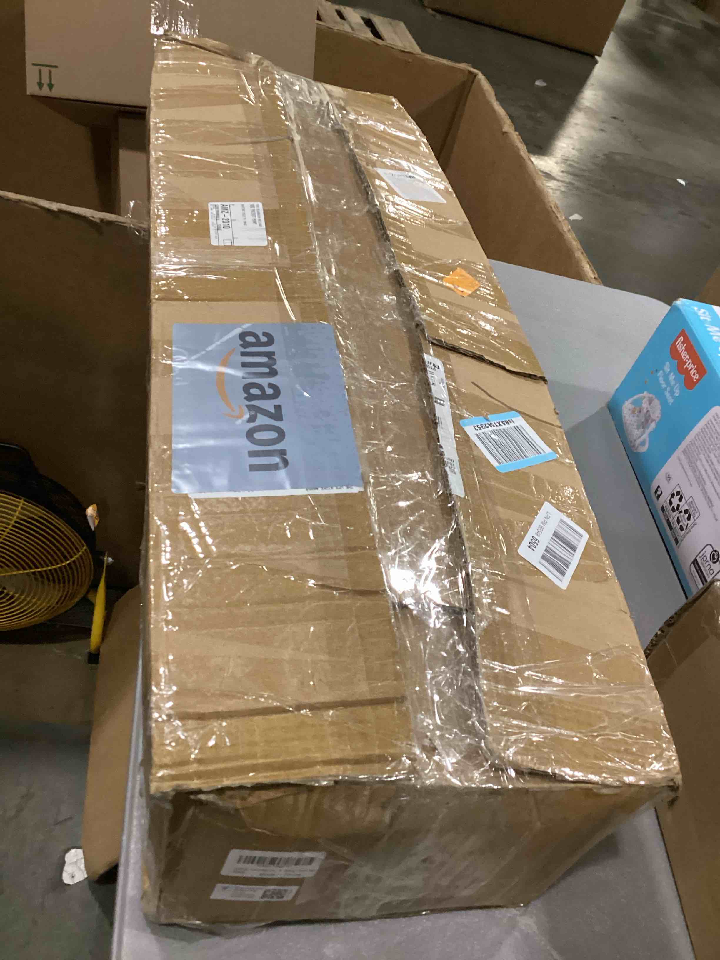 https://s3.amazonaws.com/lotting-images-prod/bidfta/BLU6865470_1730909957658.jpeg