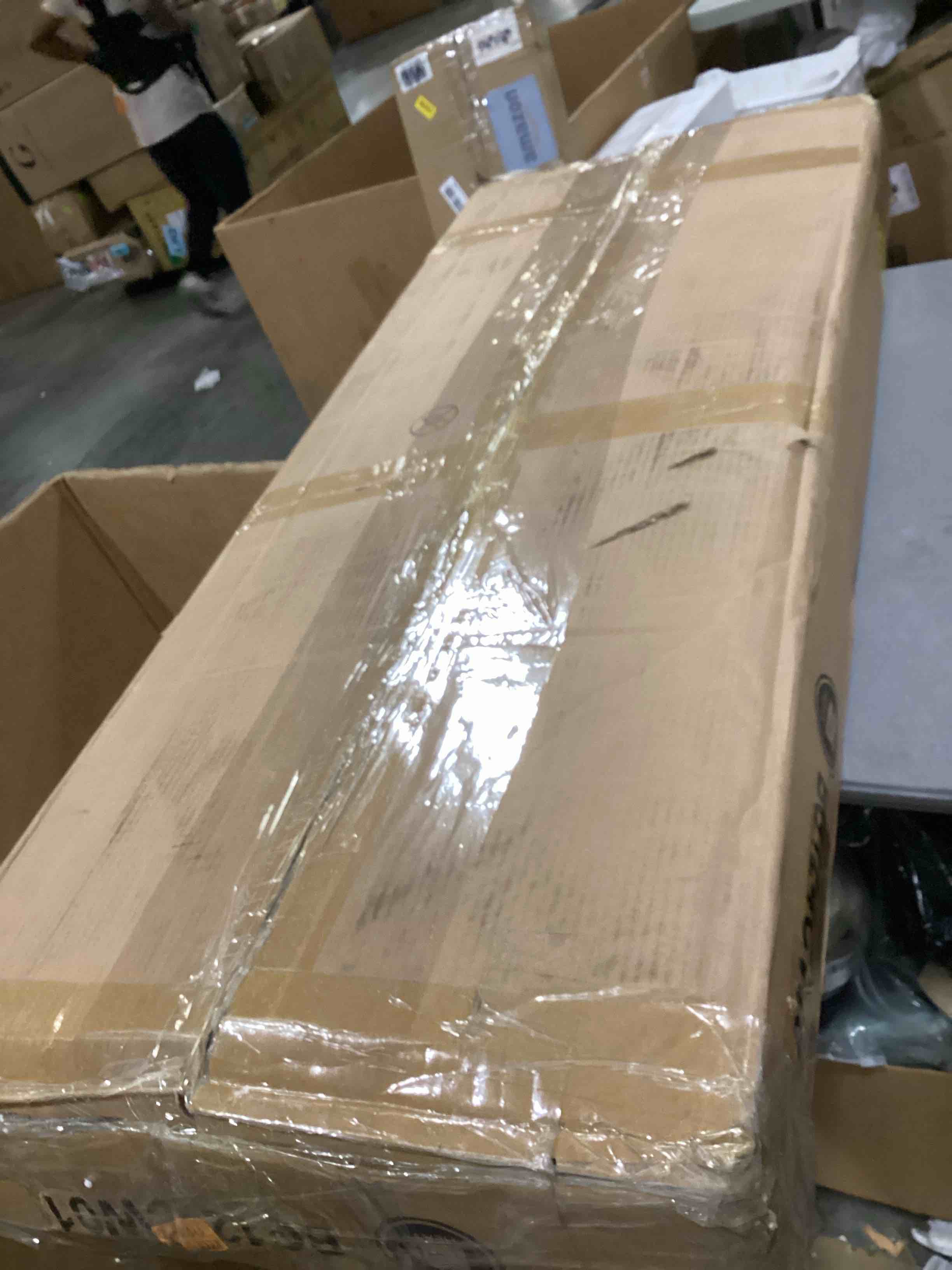 https://s3.amazonaws.com/lotting-images-prod/bidfta/BLU6865680_1731009809956.jpeg