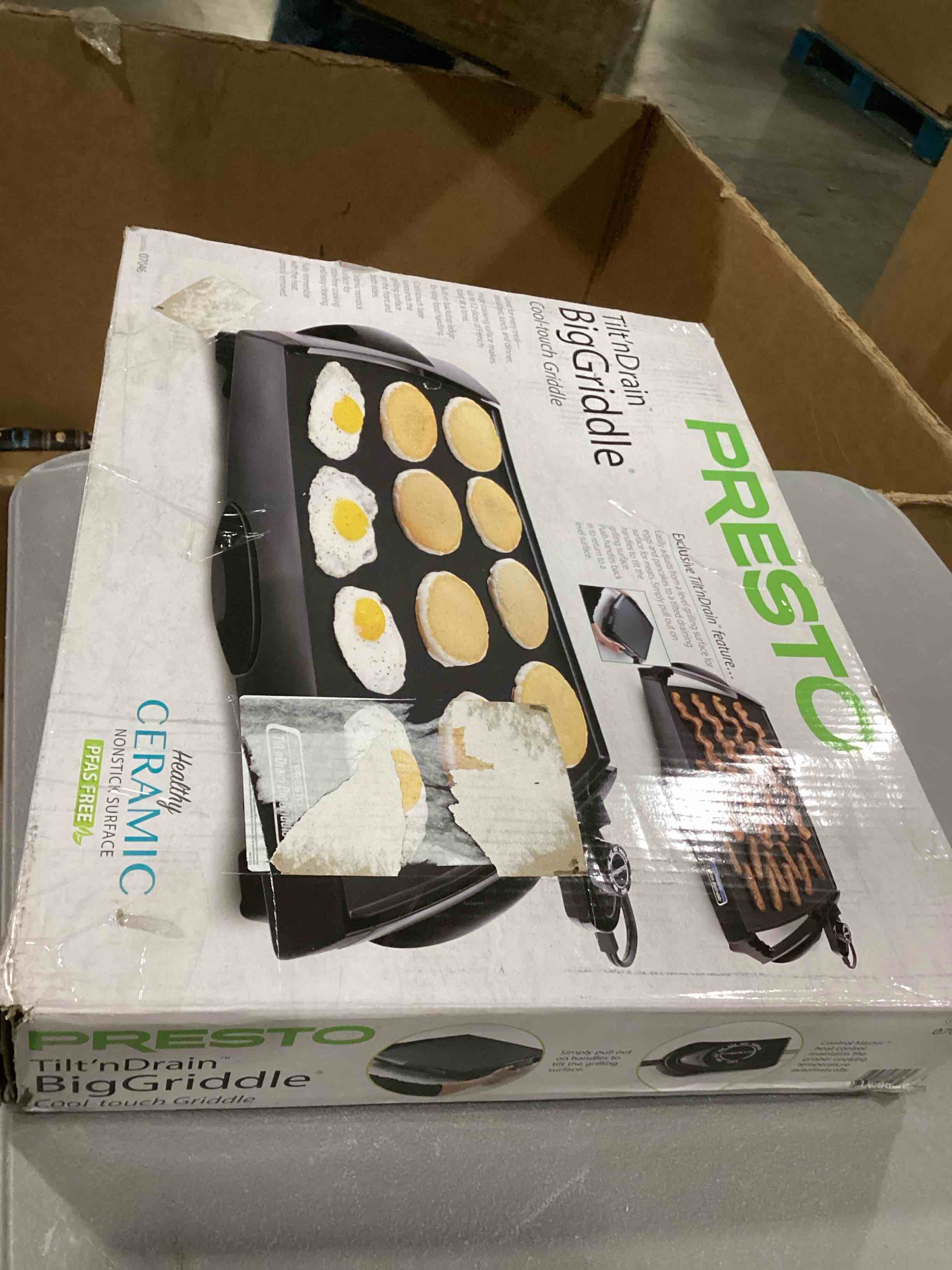 https://s3.amazonaws.com/lotting-images-prod/bidfta/BLU6865854_1731331379359.jpeg