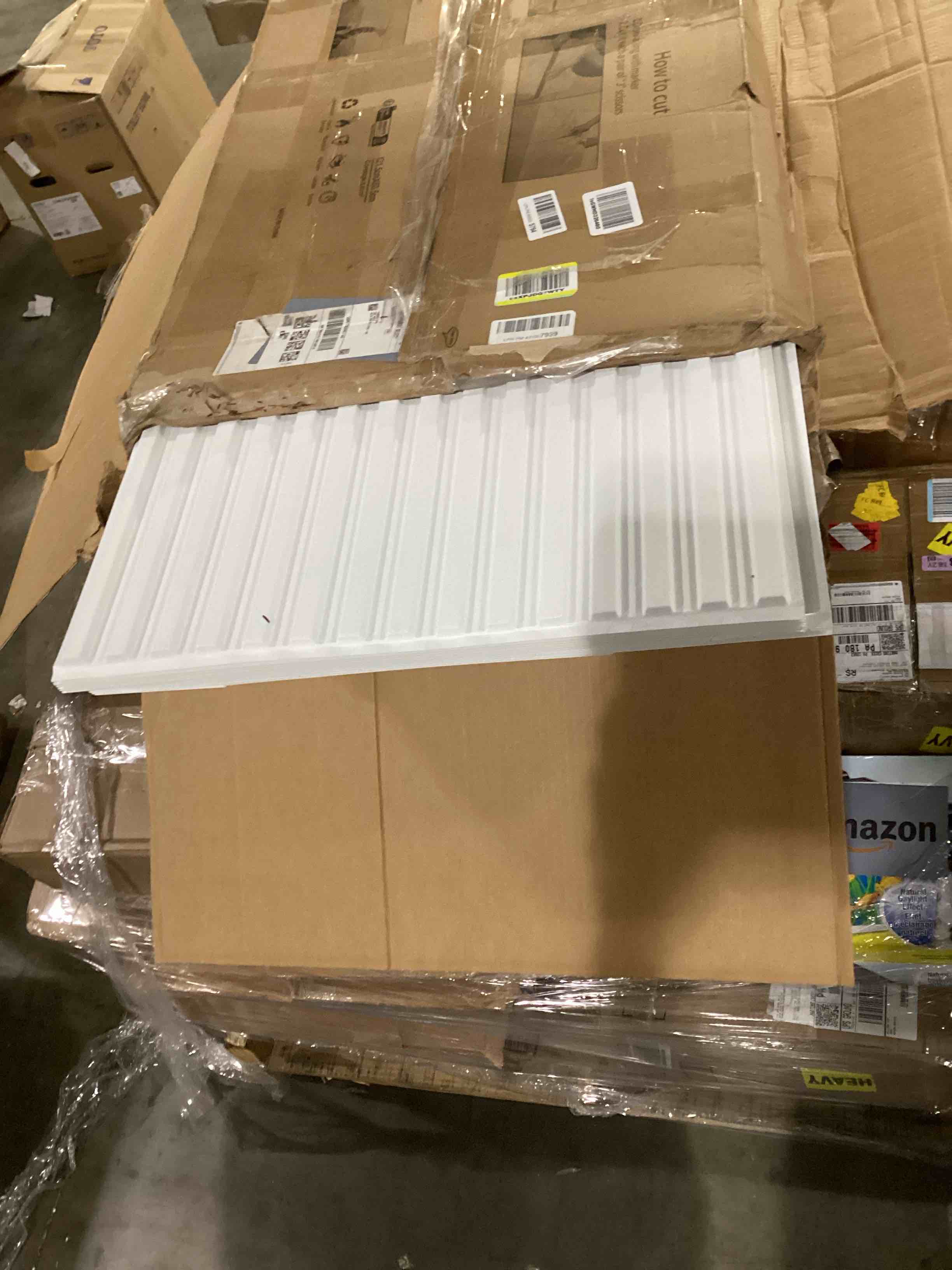 https://s3.amazonaws.com/lotting-images-prod/bidfta/BLU6865947_1730461327430.jpeg