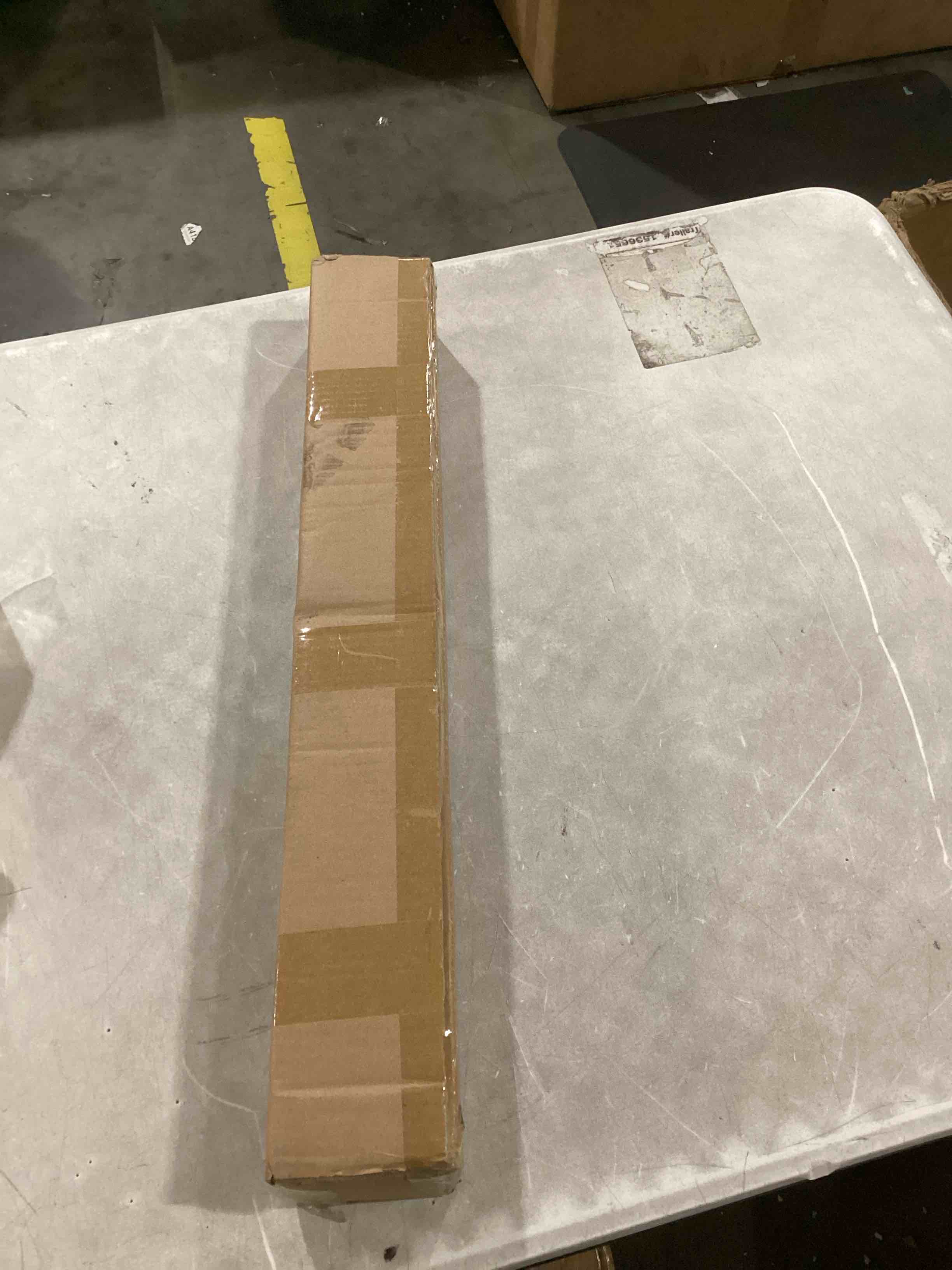 https://s3.amazonaws.com/lotting-images-prod/bidfta/BLU6866038_1730480890408.jpeg
