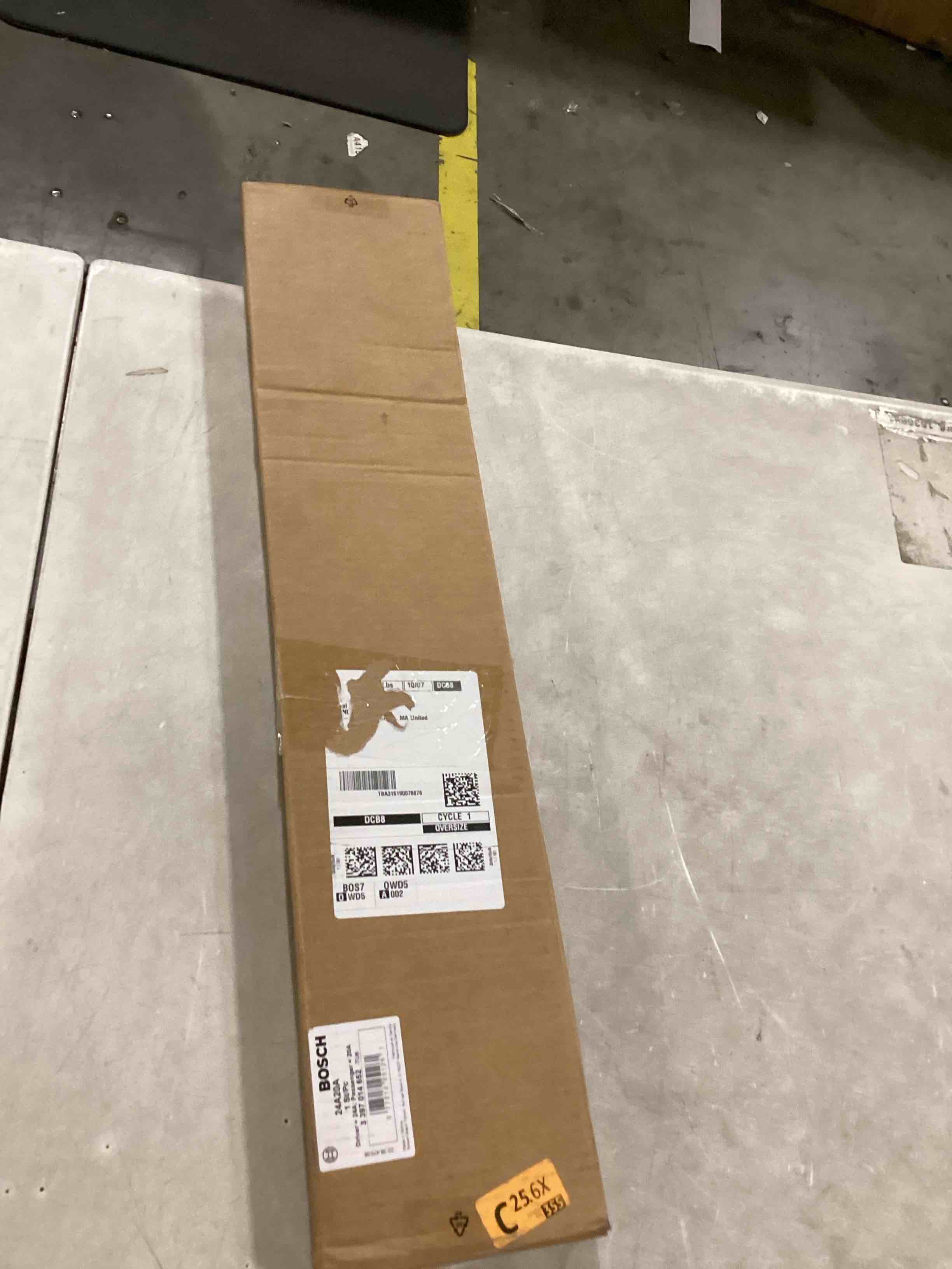 https://s3.amazonaws.com/lotting-images-prod/bidfta/BLU6866147_1730569254524.jpeg
