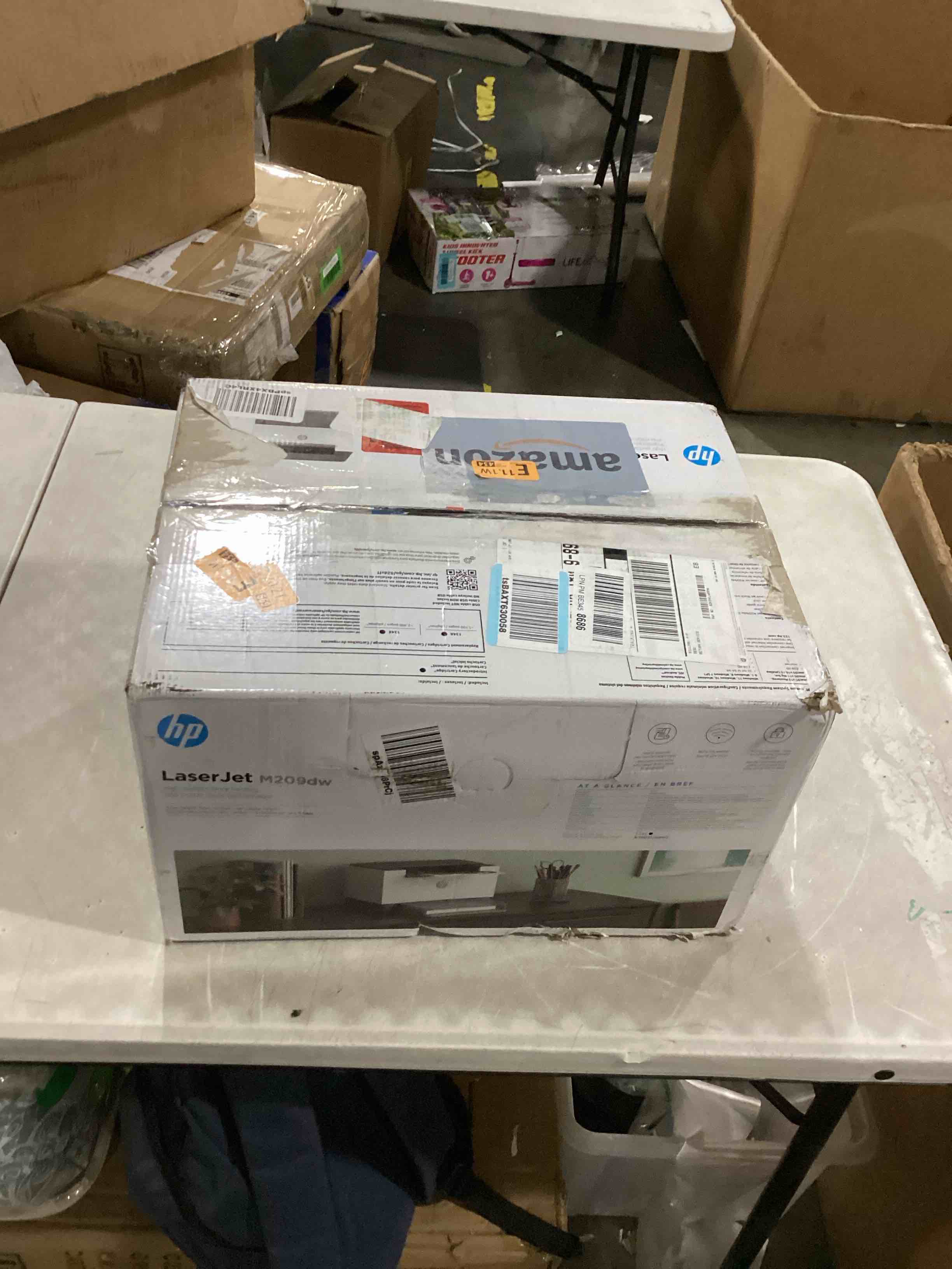 https://s3.amazonaws.com/lotting-images-prod/bidfta/BLU6866285_1730743855582.jpeg