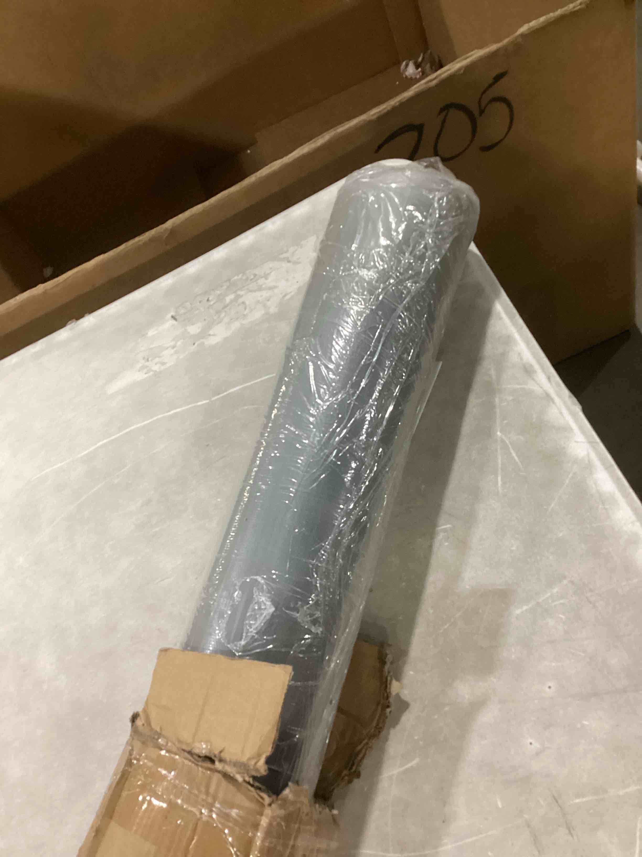 https://s3.amazonaws.com/lotting-images-prod/bidfta/BLU6866339_1730812265334.jpeg
