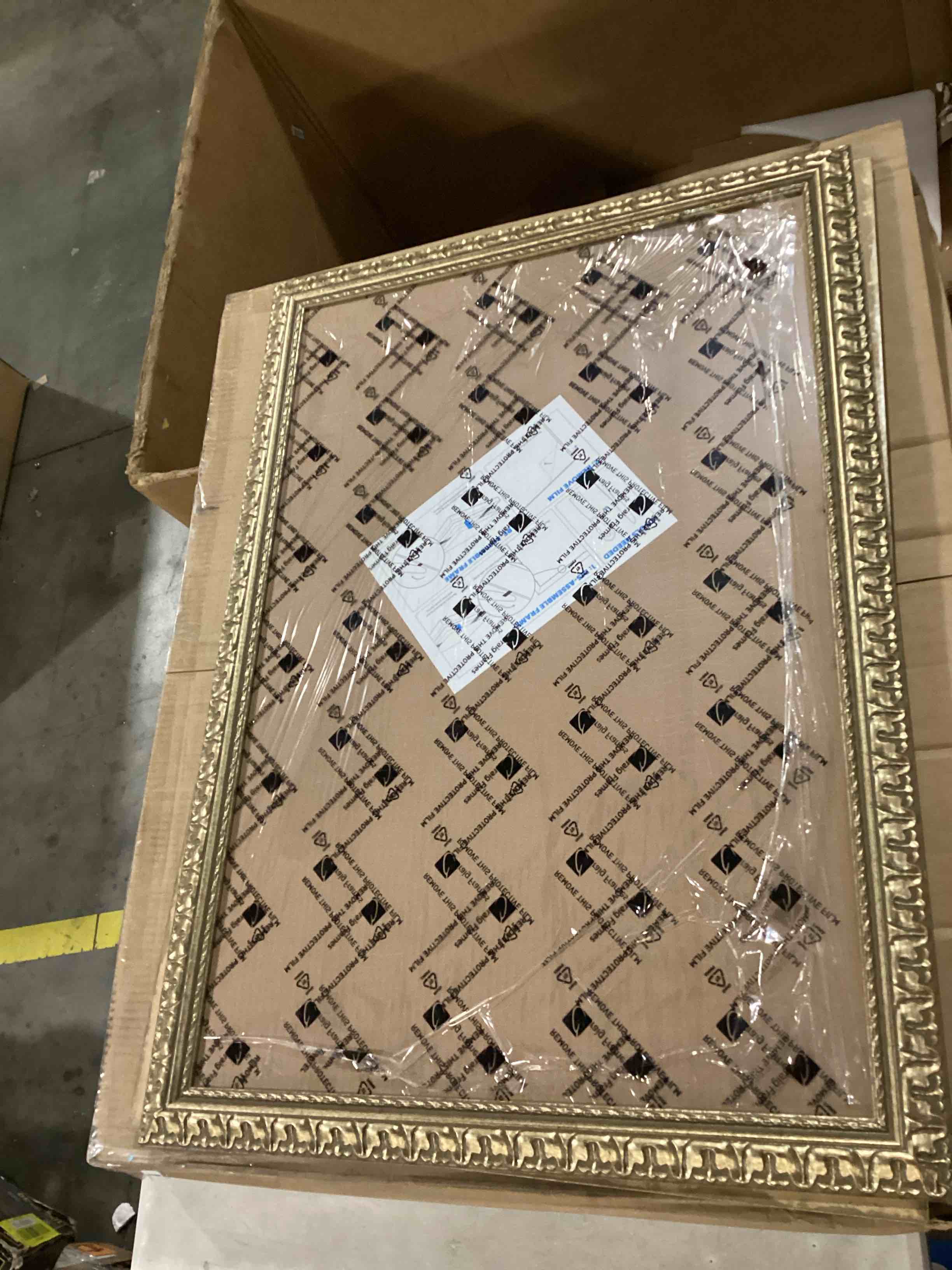 https://s3.amazonaws.com/lotting-images-prod/bidfta/BLU6866418_1730831038854.jpeg