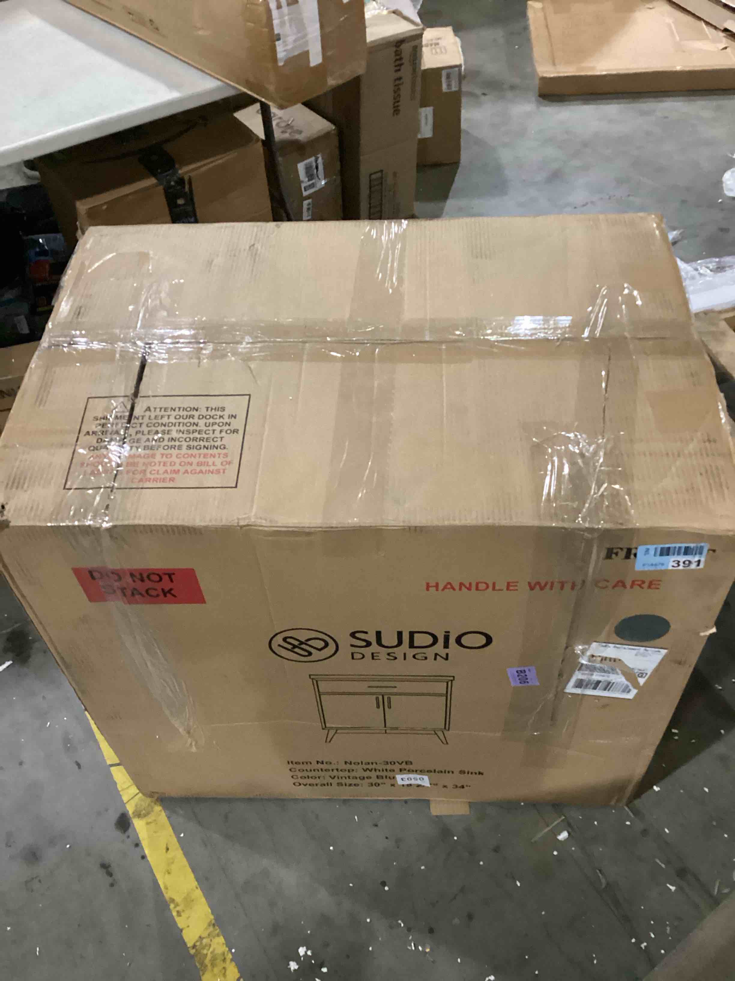 https://s3.amazonaws.com/lotting-images-prod/bidfta/BLU6866420_1730831791174.jpeg