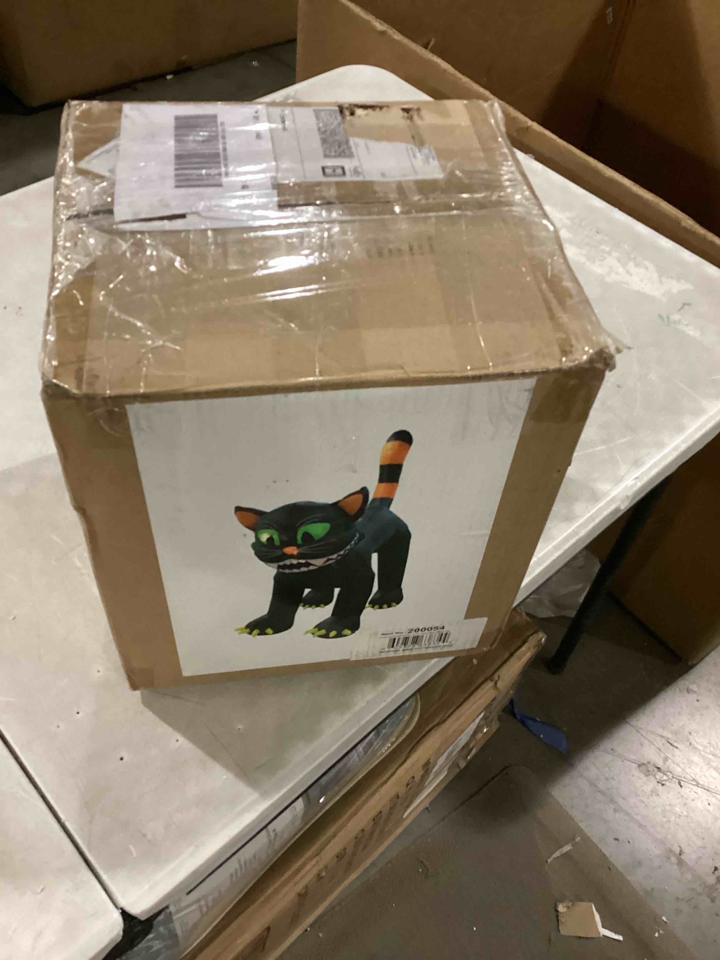 https://s3.amazonaws.com/lotting-images-prod/bidfta/BLU6866559_1730985387815.jpeg