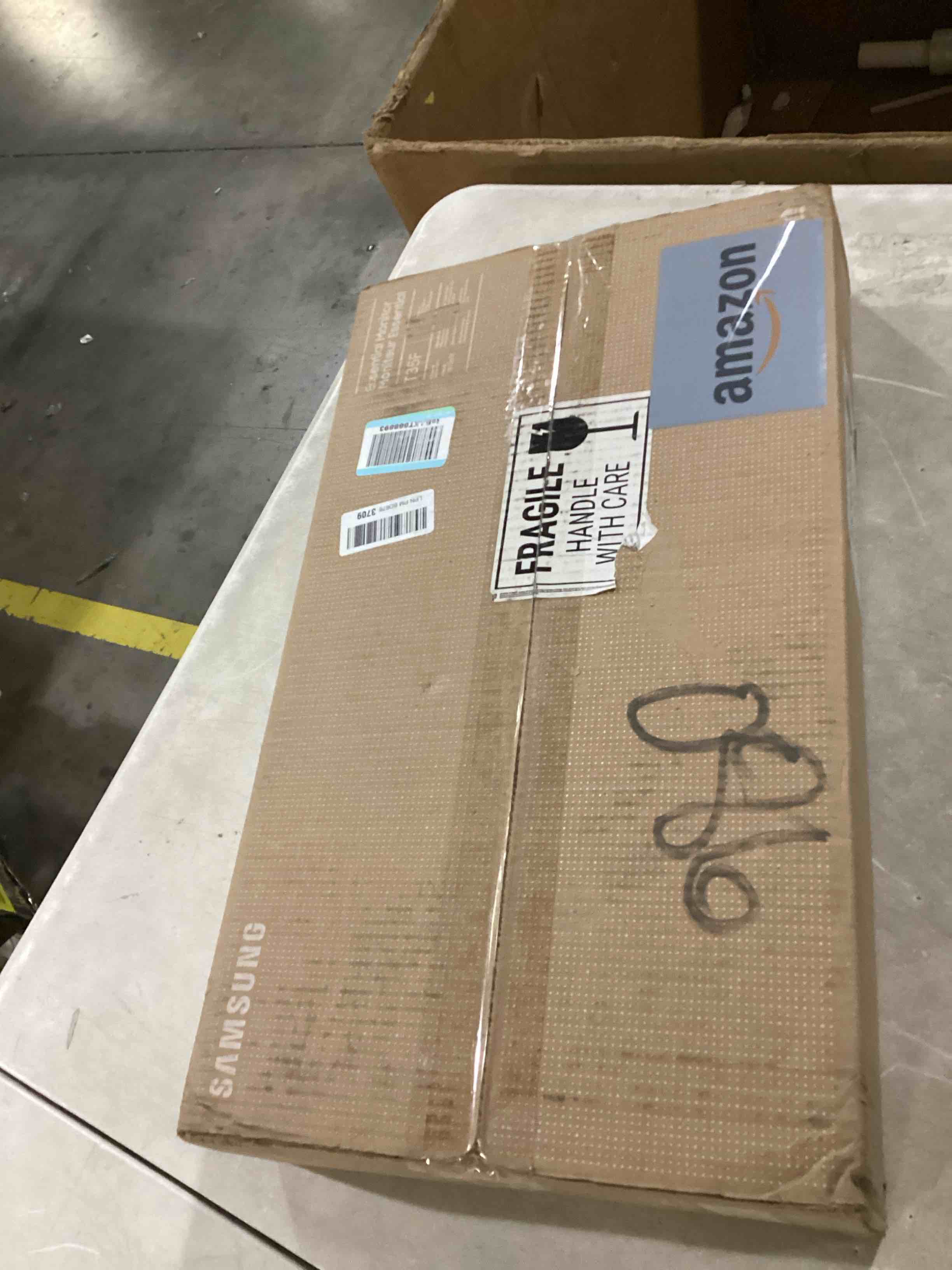 https://s3.amazonaws.com/lotting-images-prod/bidfta/BLU6866847_1731349922816.jpeg
