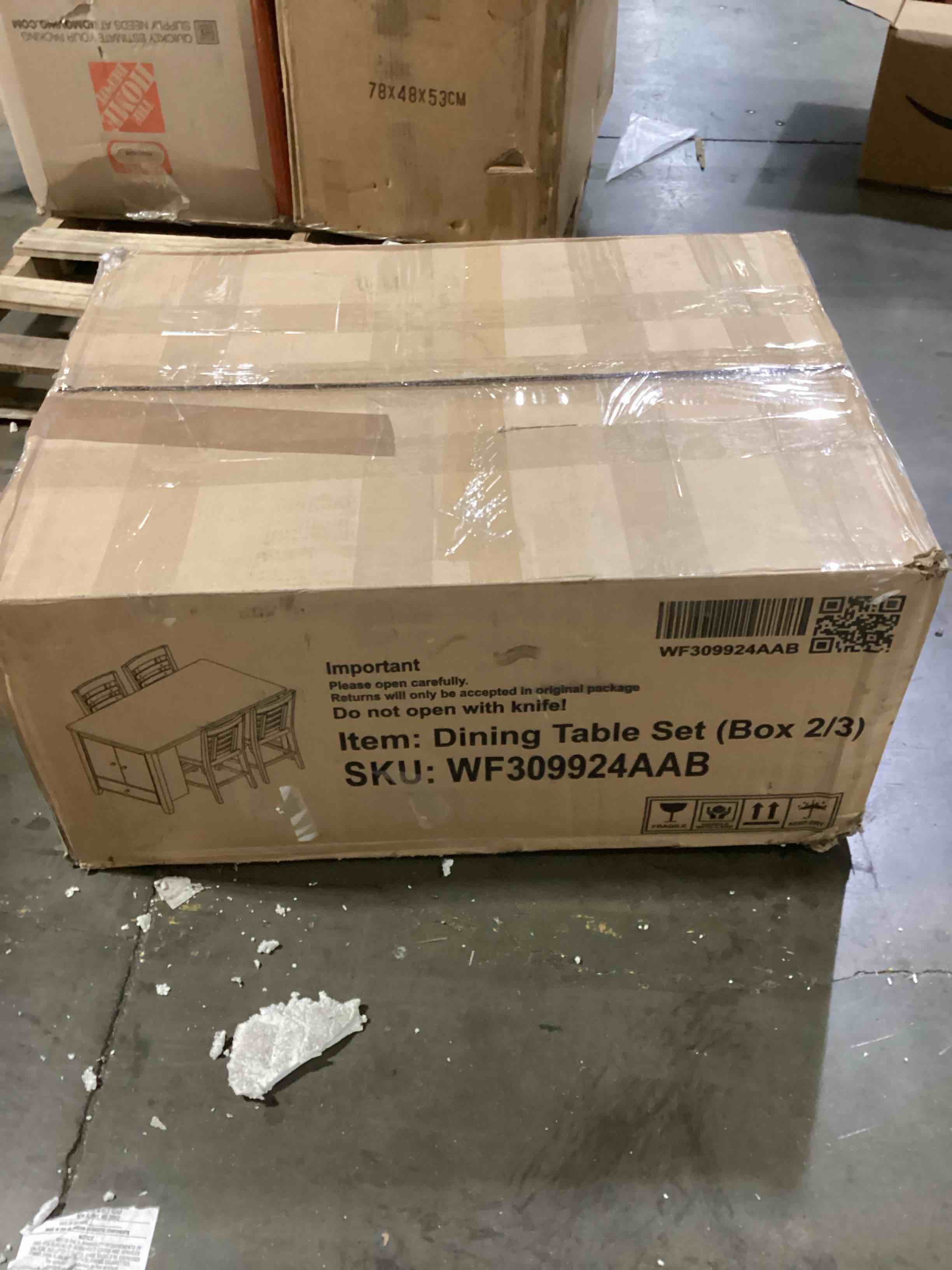 https://s3.amazonaws.com/lotting-images-prod/bidfta/BLU6867018_1731615359885.jpeg