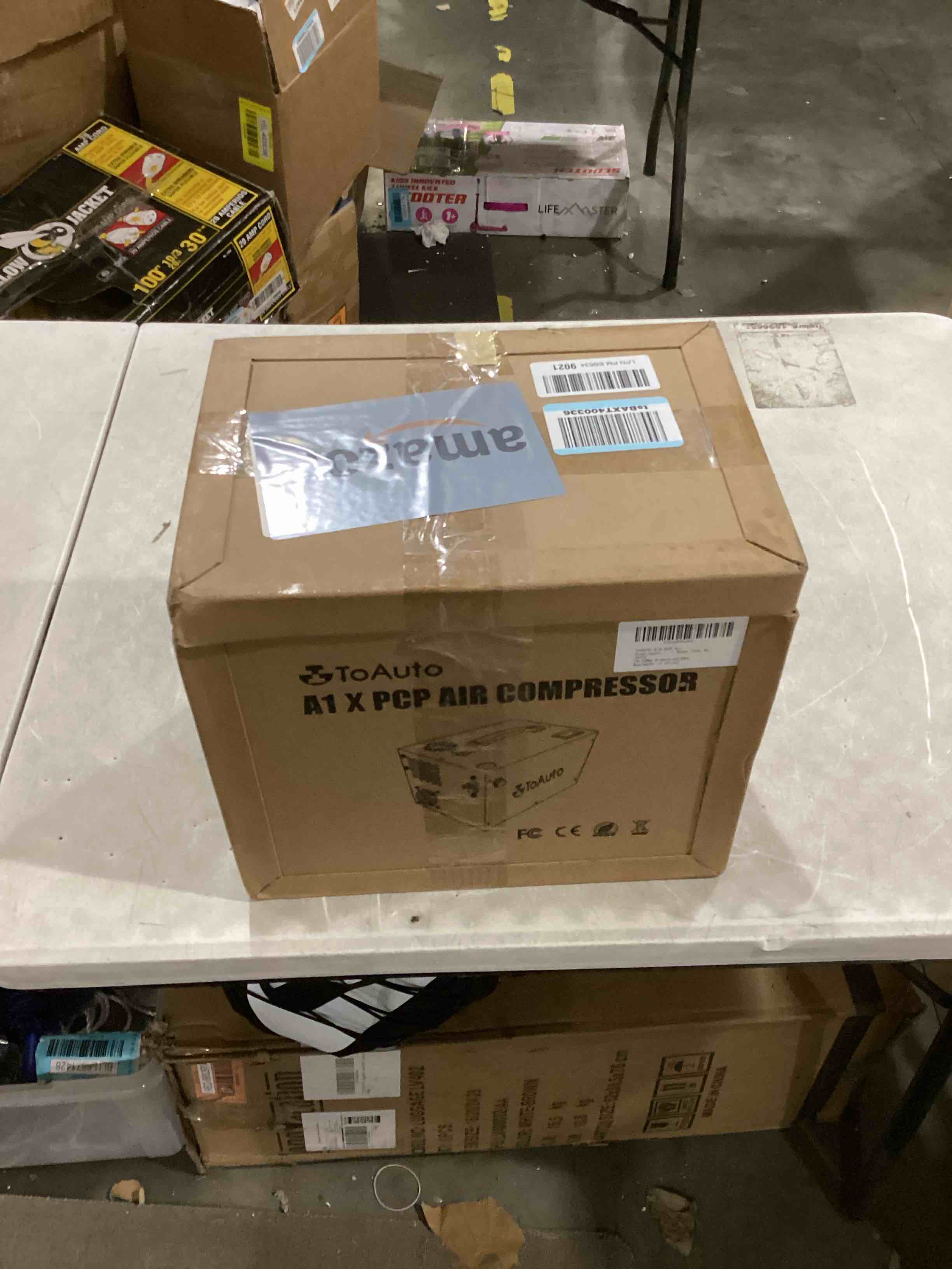 https://s3.amazonaws.com/lotting-images-prod/bidfta/BLU6867156_1731937135069.jpeg