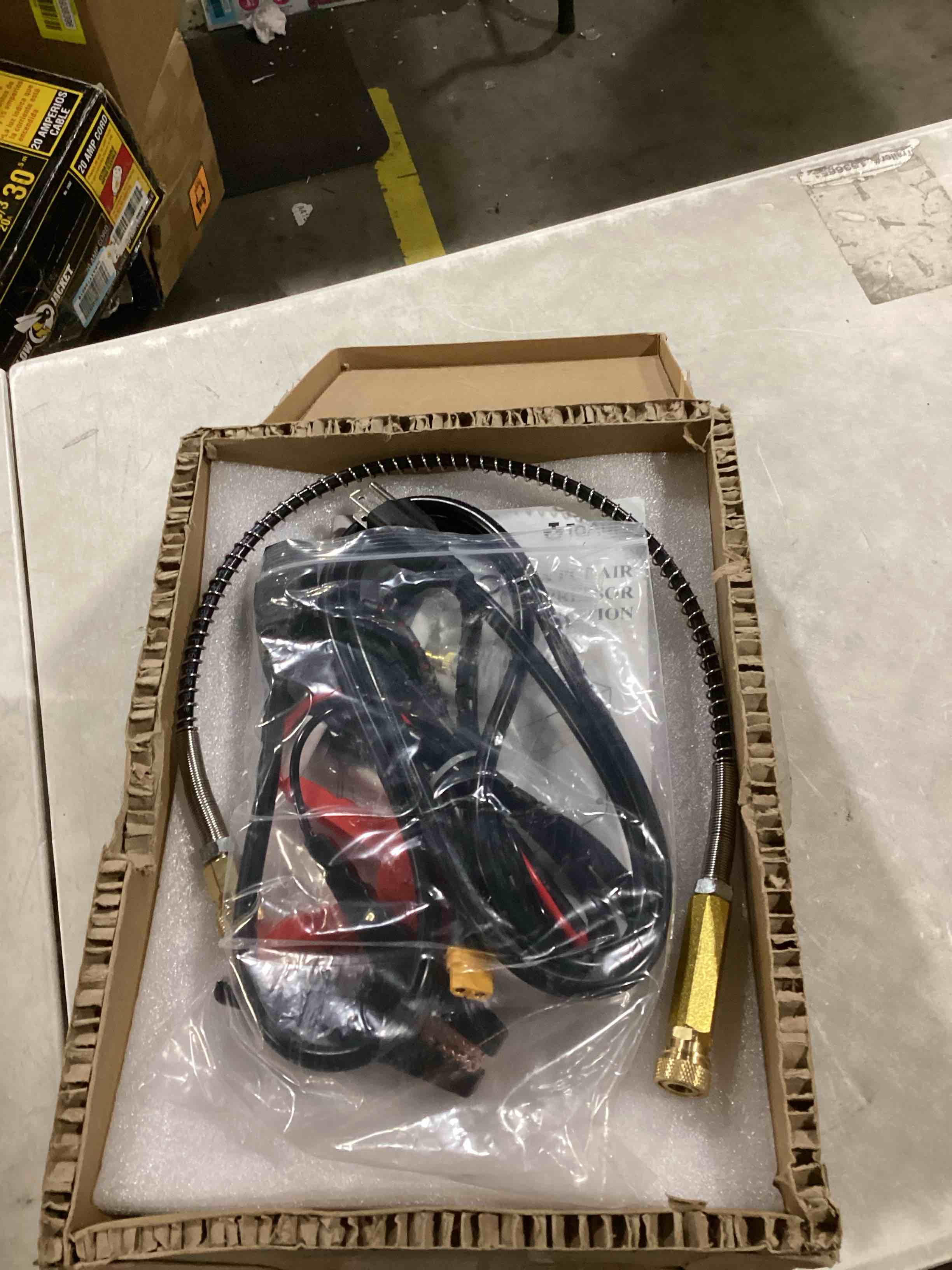 https://s3.amazonaws.com/lotting-images-prod/bidfta/BLU6867156_1731937152320.jpeg