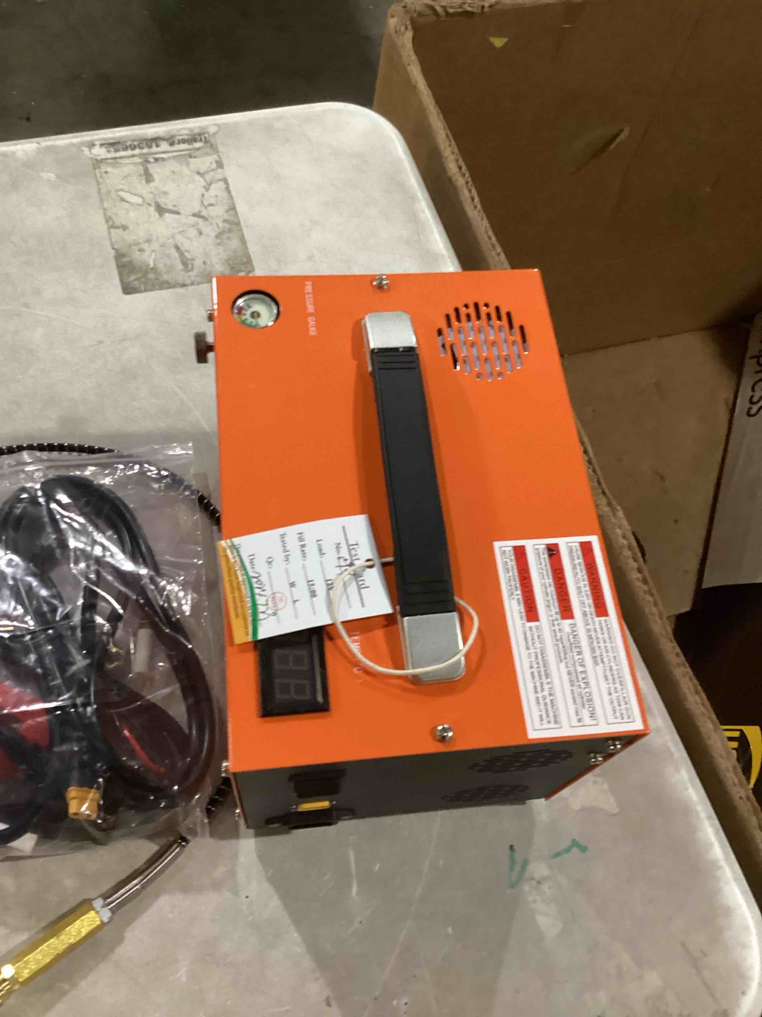 https://s3.amazonaws.com/lotting-images-prod/bidfta/BLU6867156_1731937208210.jpeg