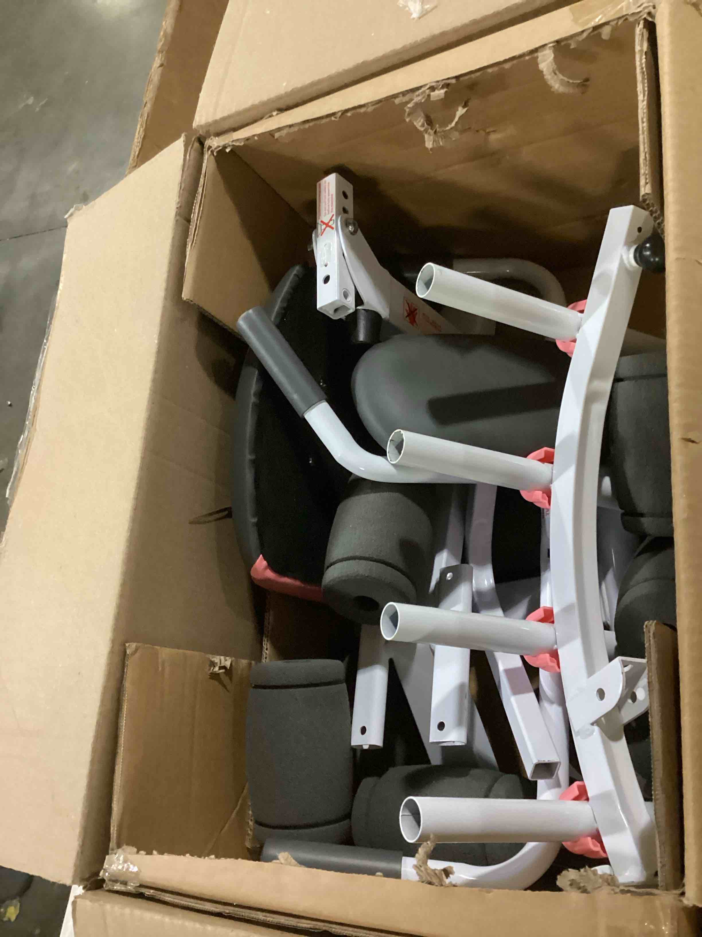 https://s3.amazonaws.com/lotting-images-prod/bidfta/BLU6867281_1732027264500.jpeg