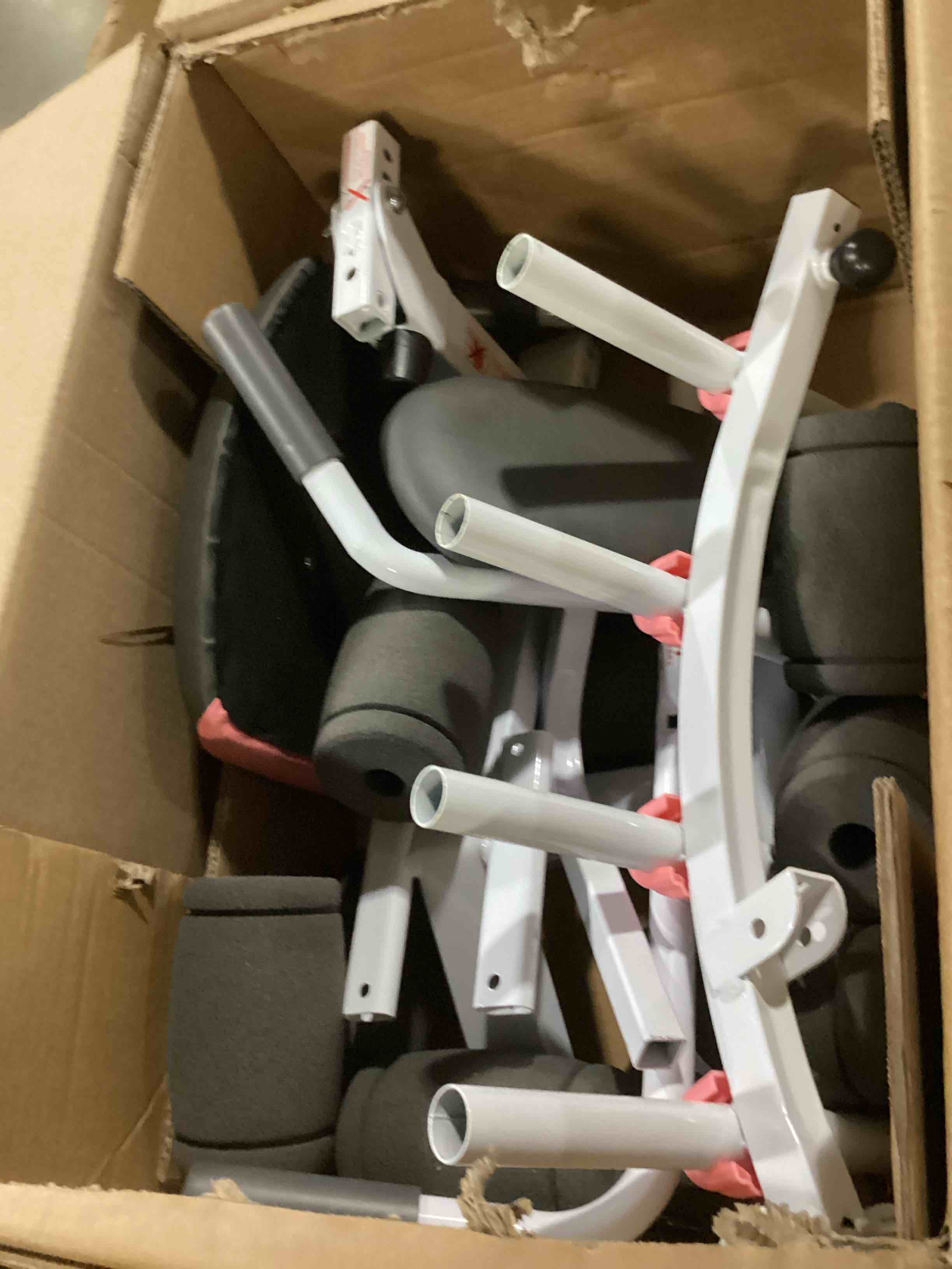https://s3.amazonaws.com/lotting-images-prod/bidfta/BLU6867281_1732027267154.jpeg