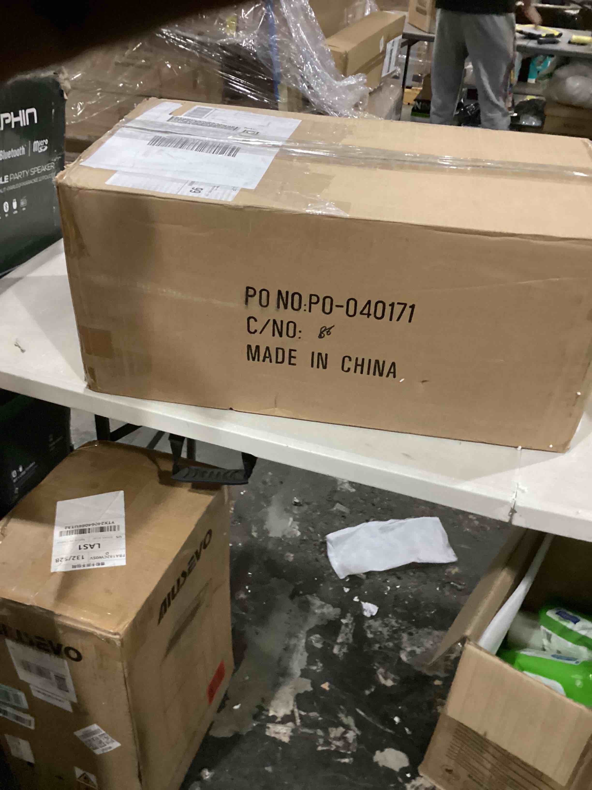 https://s3.amazonaws.com/lotting-images-prod/bidfta/BLU6867659_1730117143293.jpeg