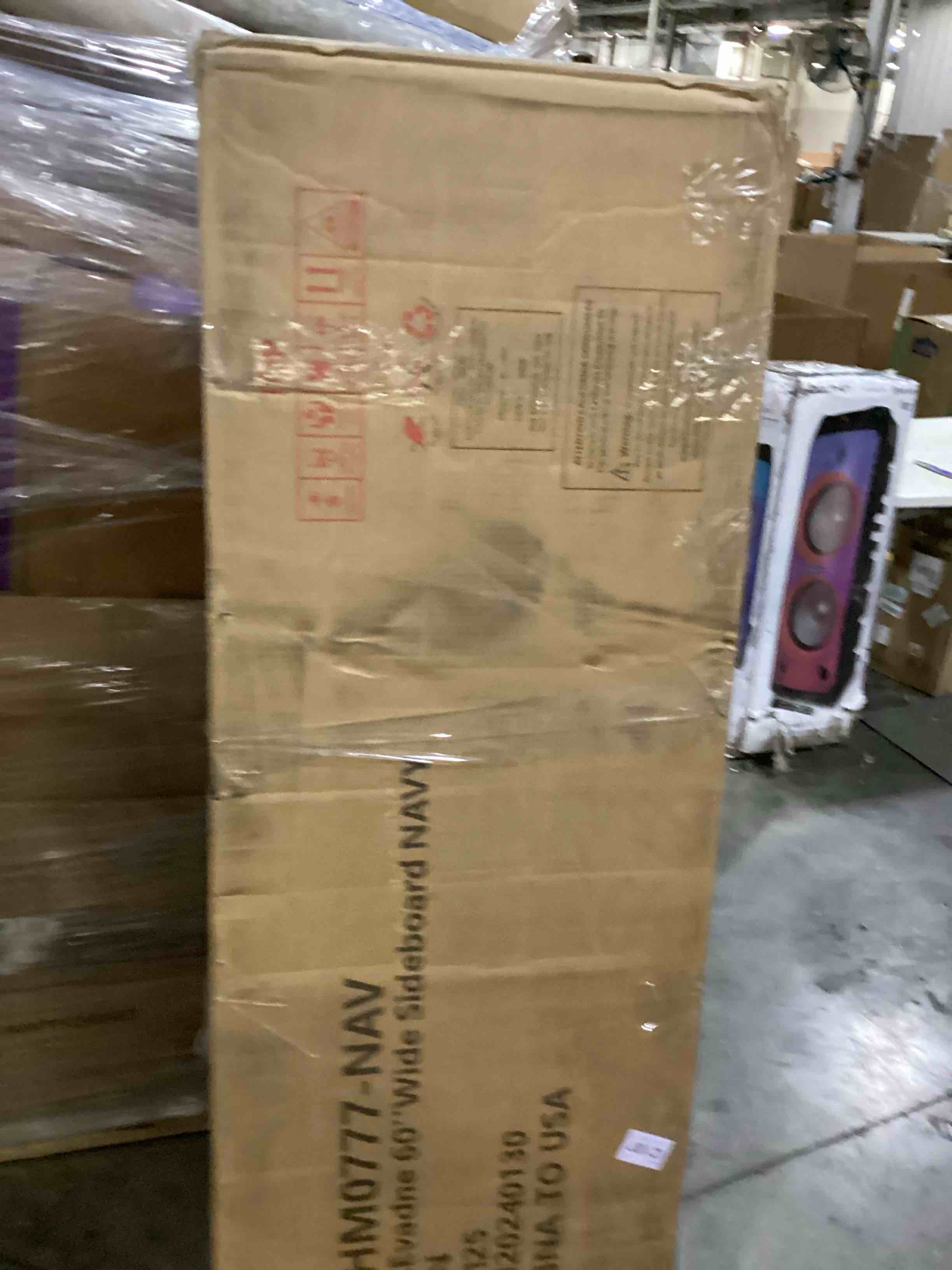 https://s3.amazonaws.com/lotting-images-prod/bidfta/BLU6867858_1730290195007.jpeg