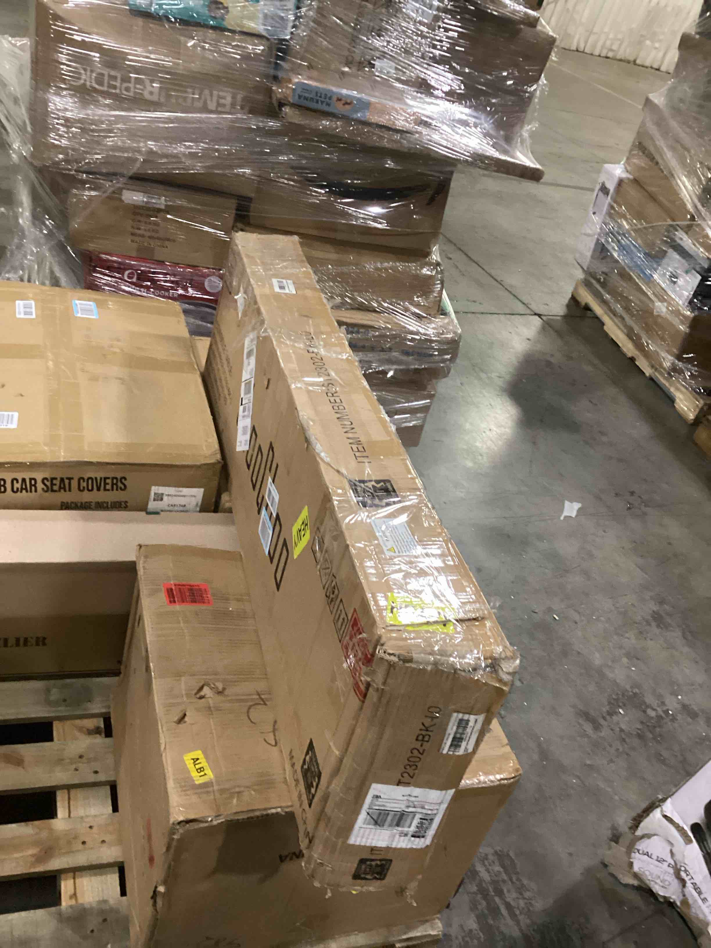 https://s3.amazonaws.com/lotting-images-prod/bidfta/BLU6868010_1730460469380.jpeg
