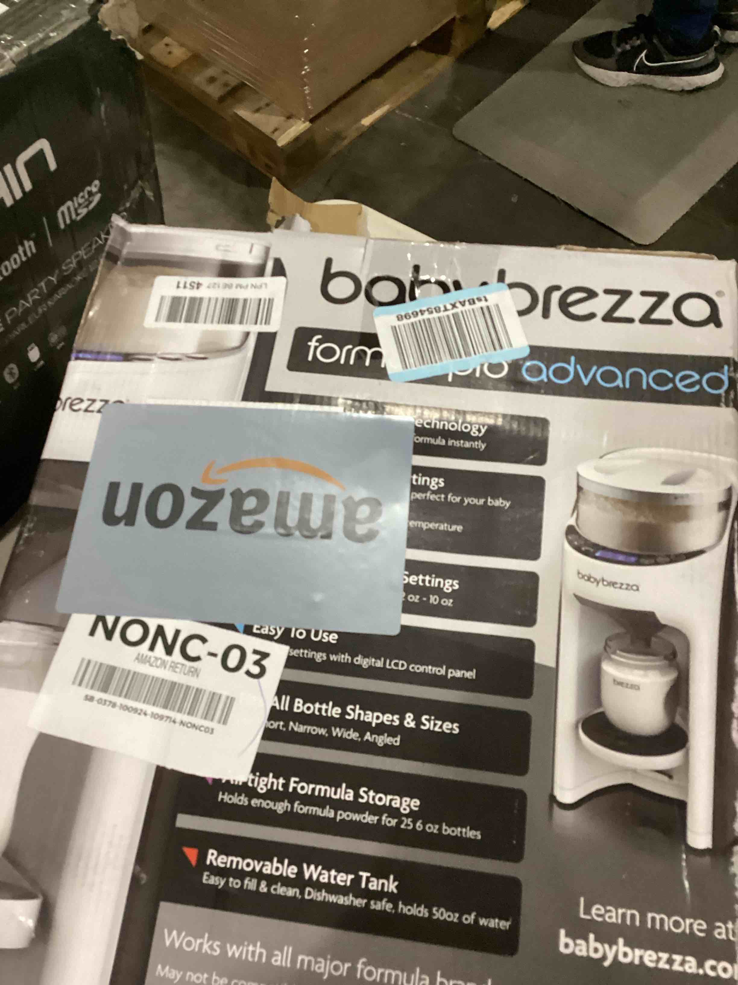 https://s3.amazonaws.com/lotting-images-prod/bidfta/BLU6868021_1730463949835.jpeg