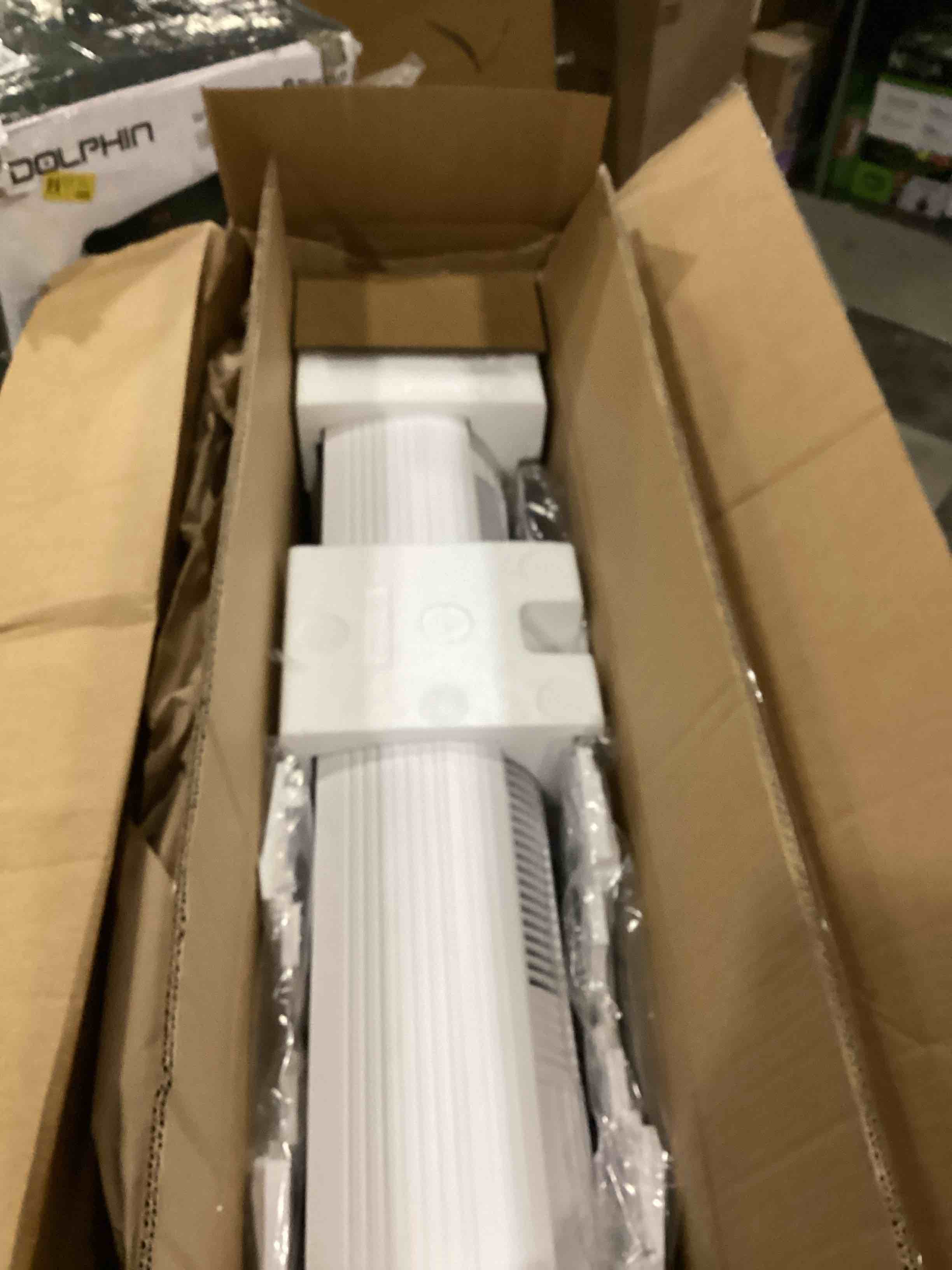 https://s3.amazonaws.com/lotting-images-prod/bidfta/BLU6868339_1730837376940.jpeg