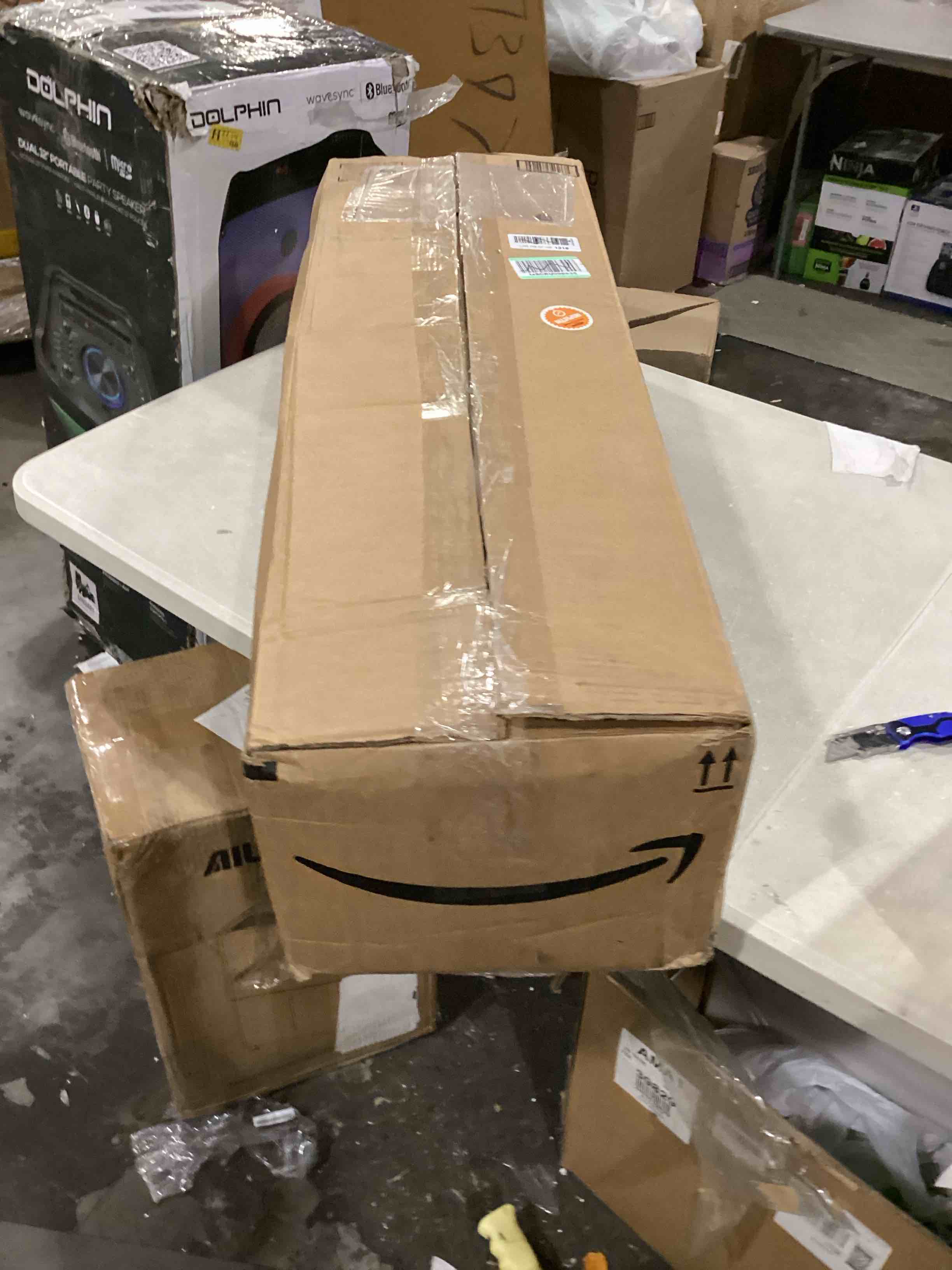 https://s3.amazonaws.com/lotting-images-prod/bidfta/BLU6868339_1730837403921.jpeg