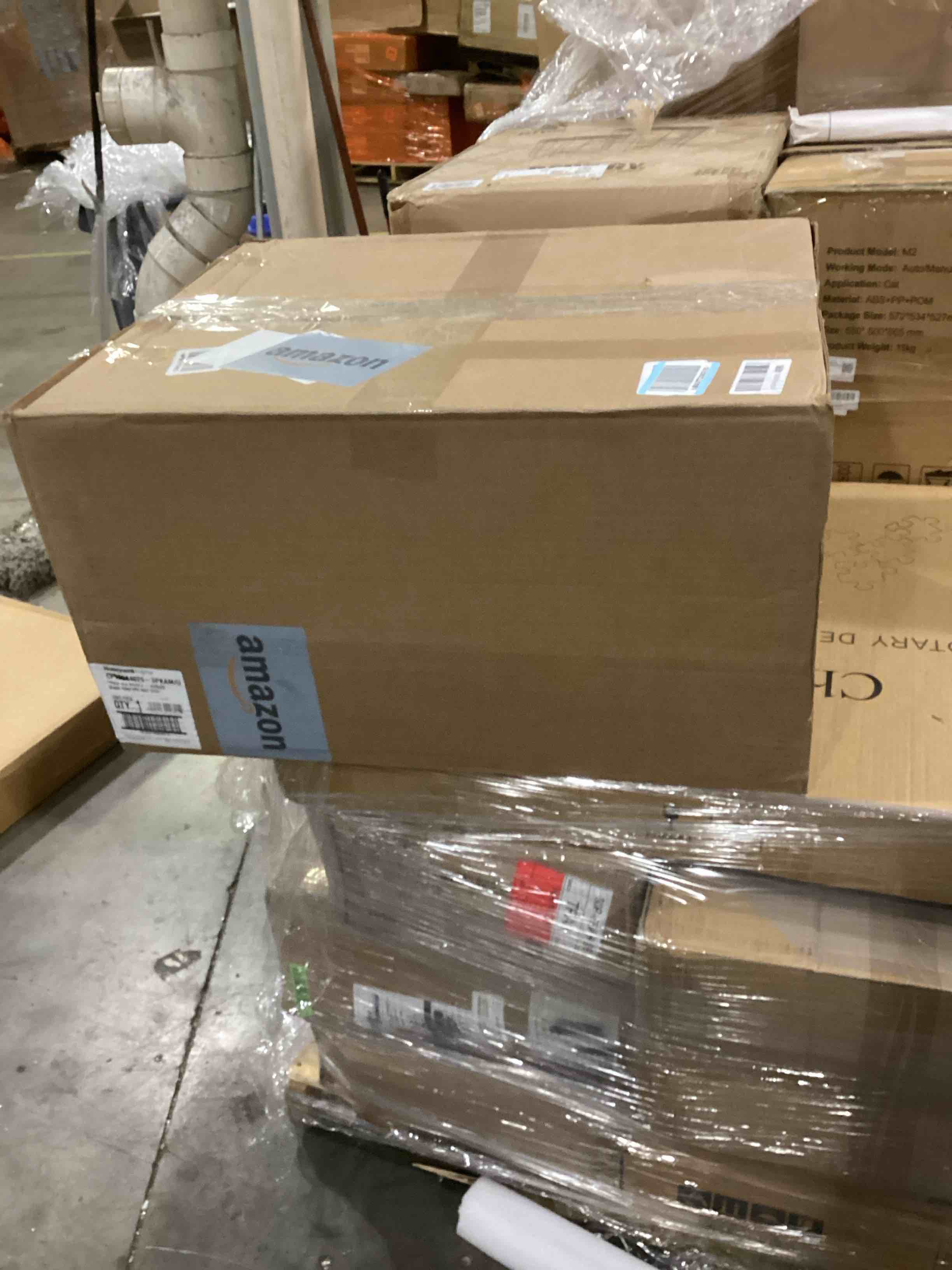 https://s3.amazonaws.com/lotting-images-prod/bidfta/BLU6868412_1730911265982.jpeg