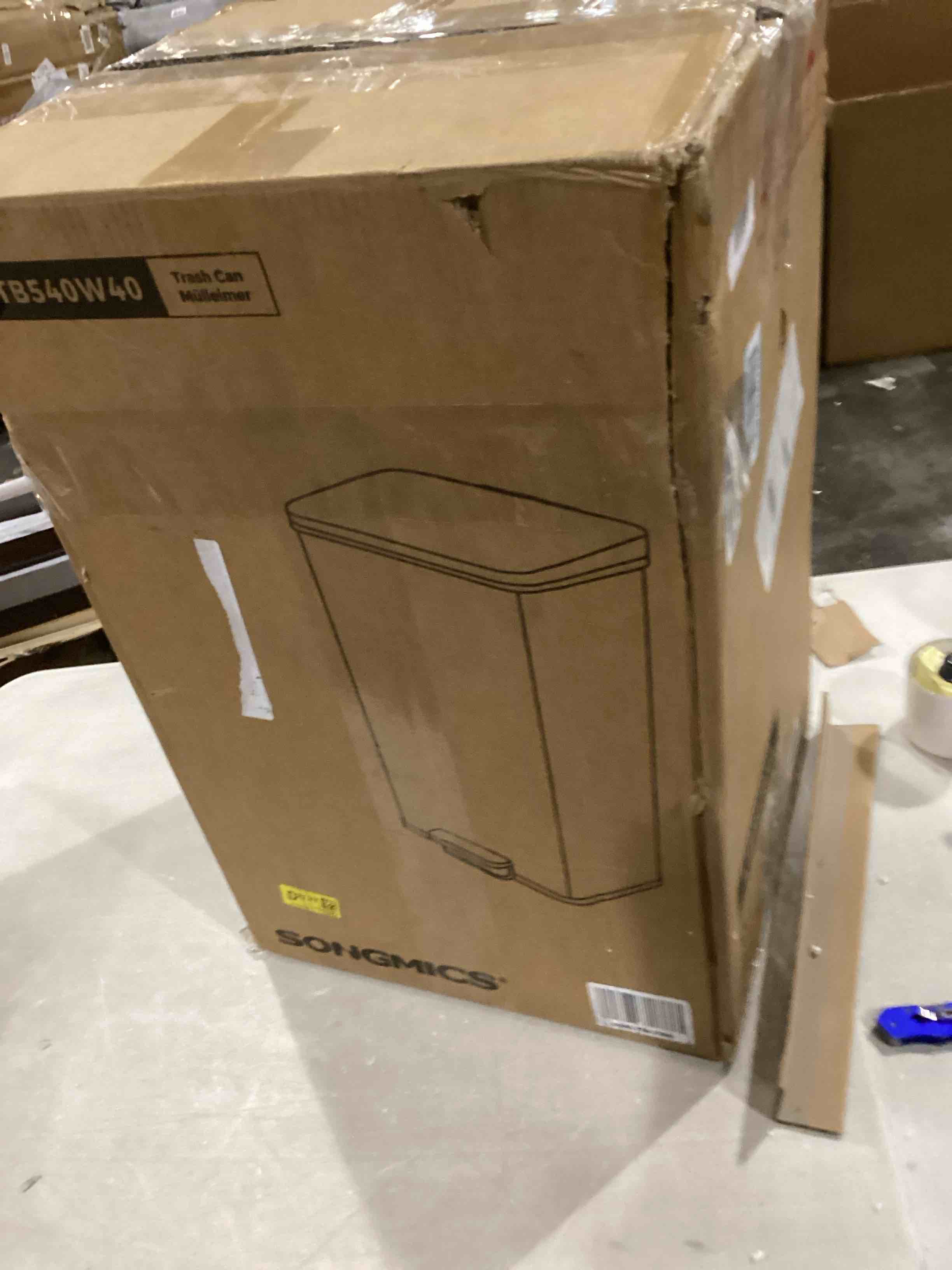 https://s3.amazonaws.com/lotting-images-prod/bidfta/BLU6868537_1731073931550.jpeg