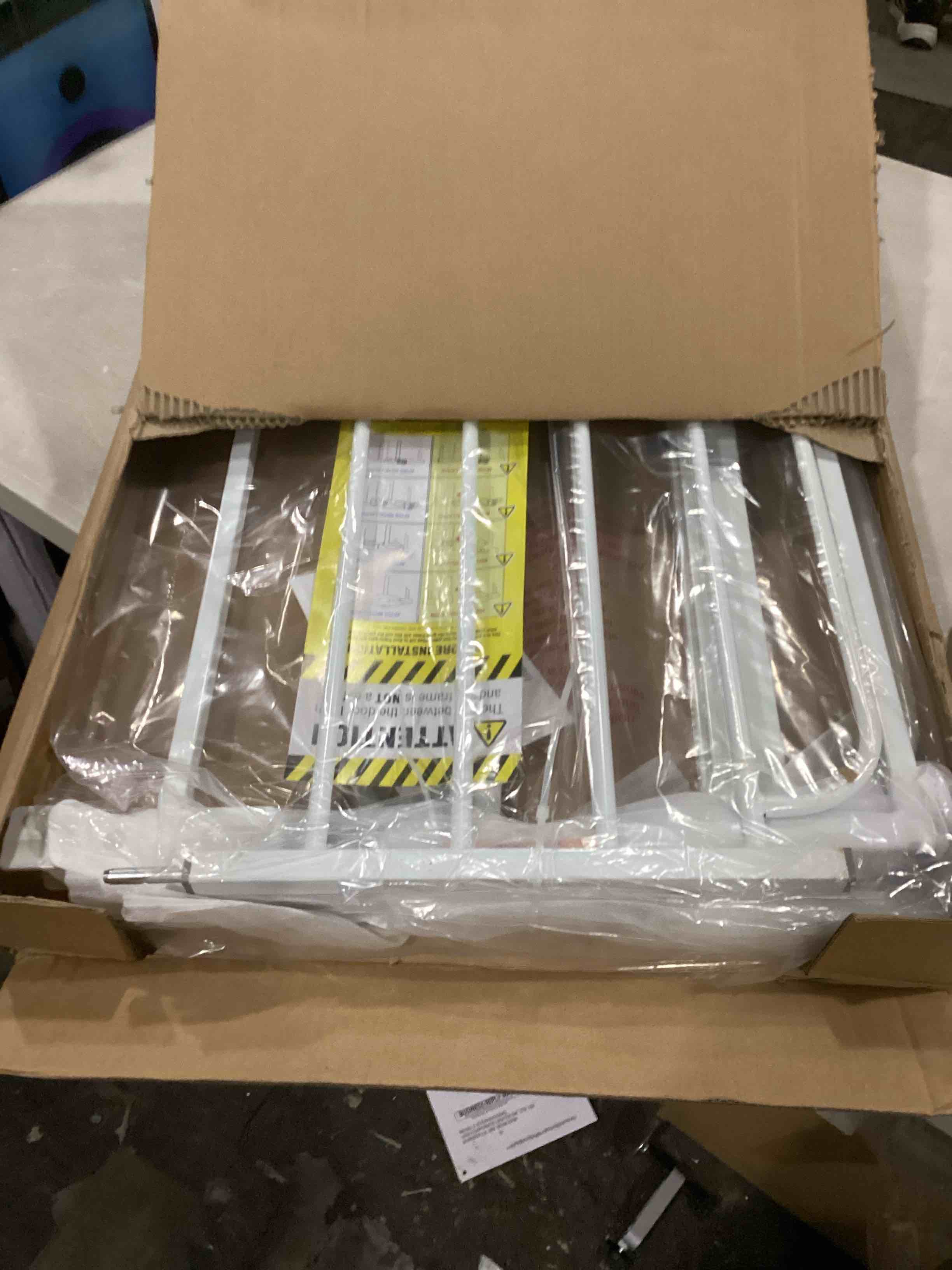 https://s3.amazonaws.com/lotting-images-prod/bidfta/BLU6868668_1731343223668.jpeg