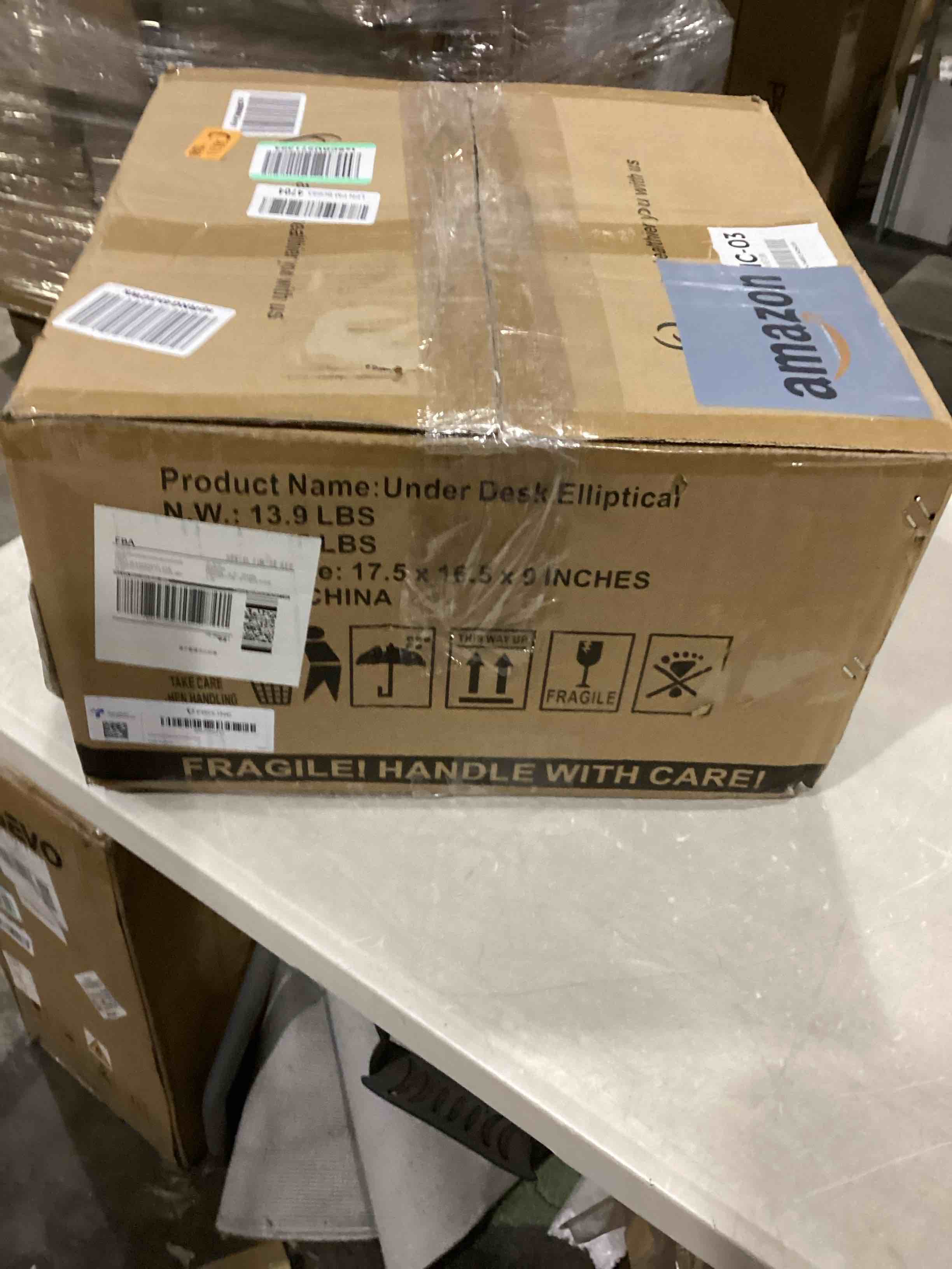 https://s3.amazonaws.com/lotting-images-prod/bidfta/BLU6868913_1731607616226.jpeg